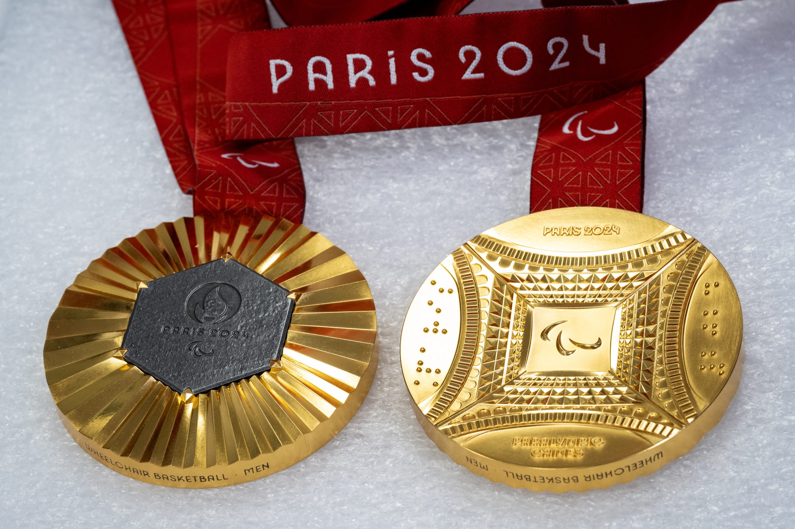 Estados Unidos vencem em número de medalhas. Mas igualam a China com 40 no ouro em Paris 2024