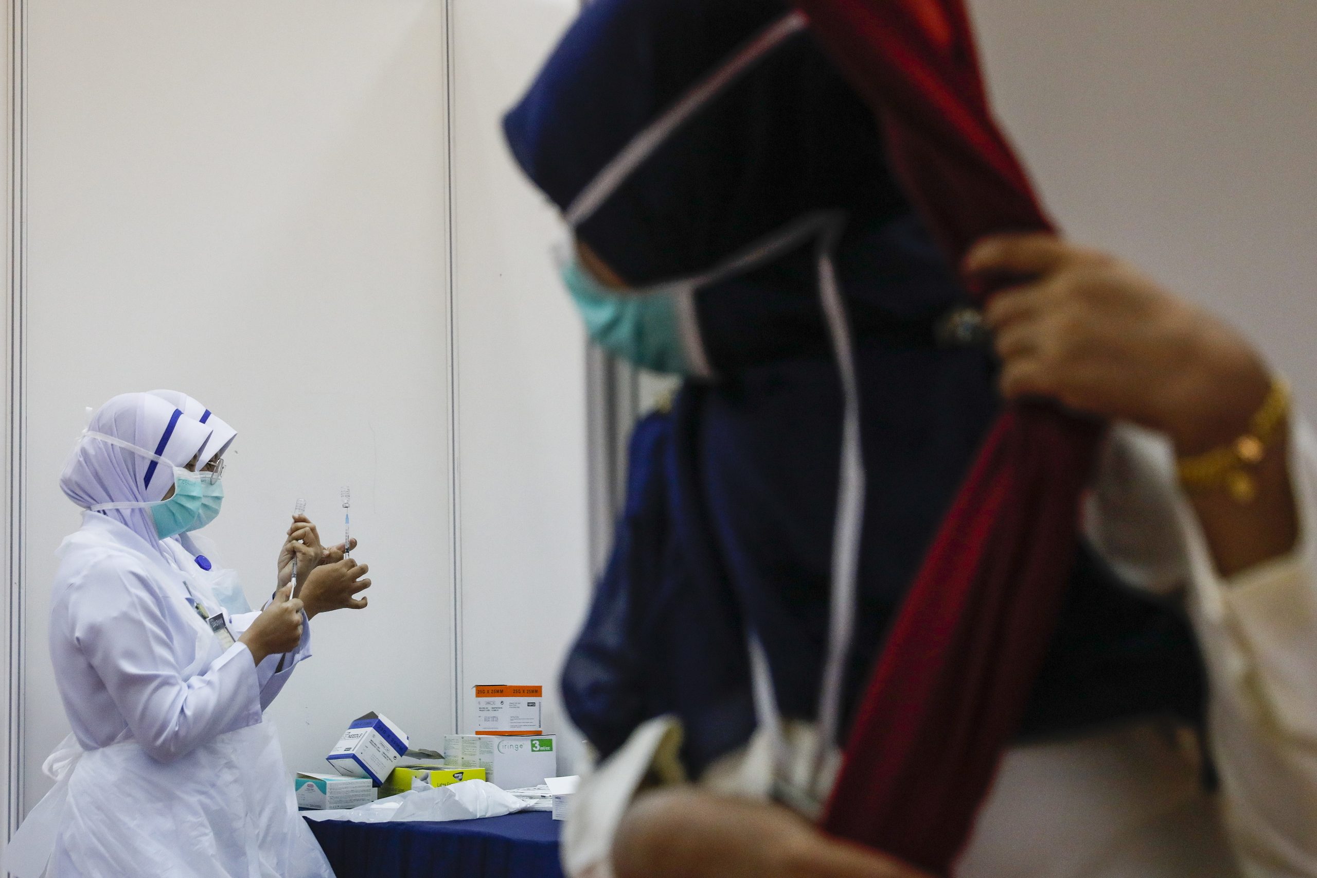 BioNTech vai destruir lote de vacinas com defeito em Macau