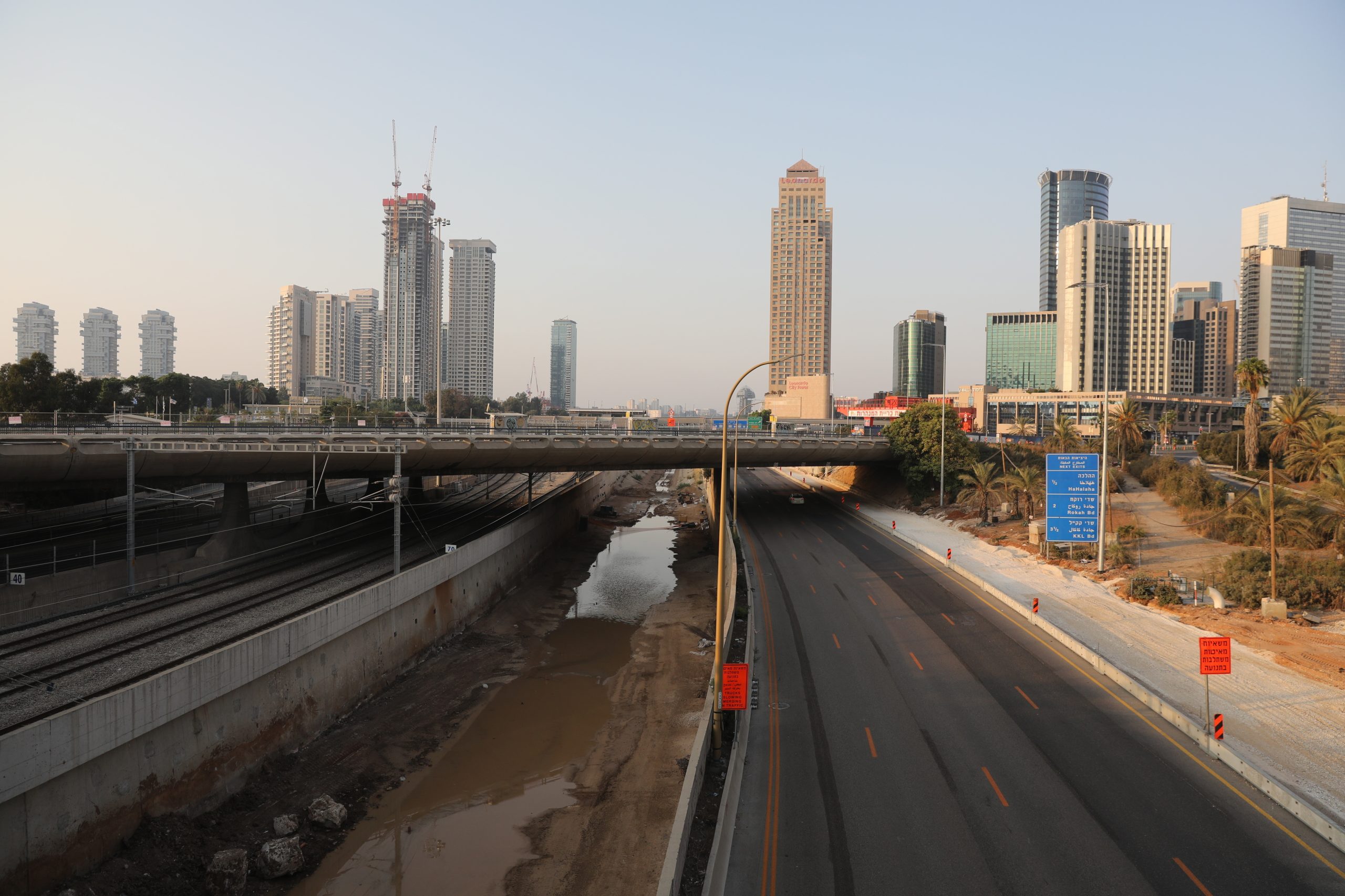 Emirados Árabes Unidos vão instalar embaixada em Tel Aviv