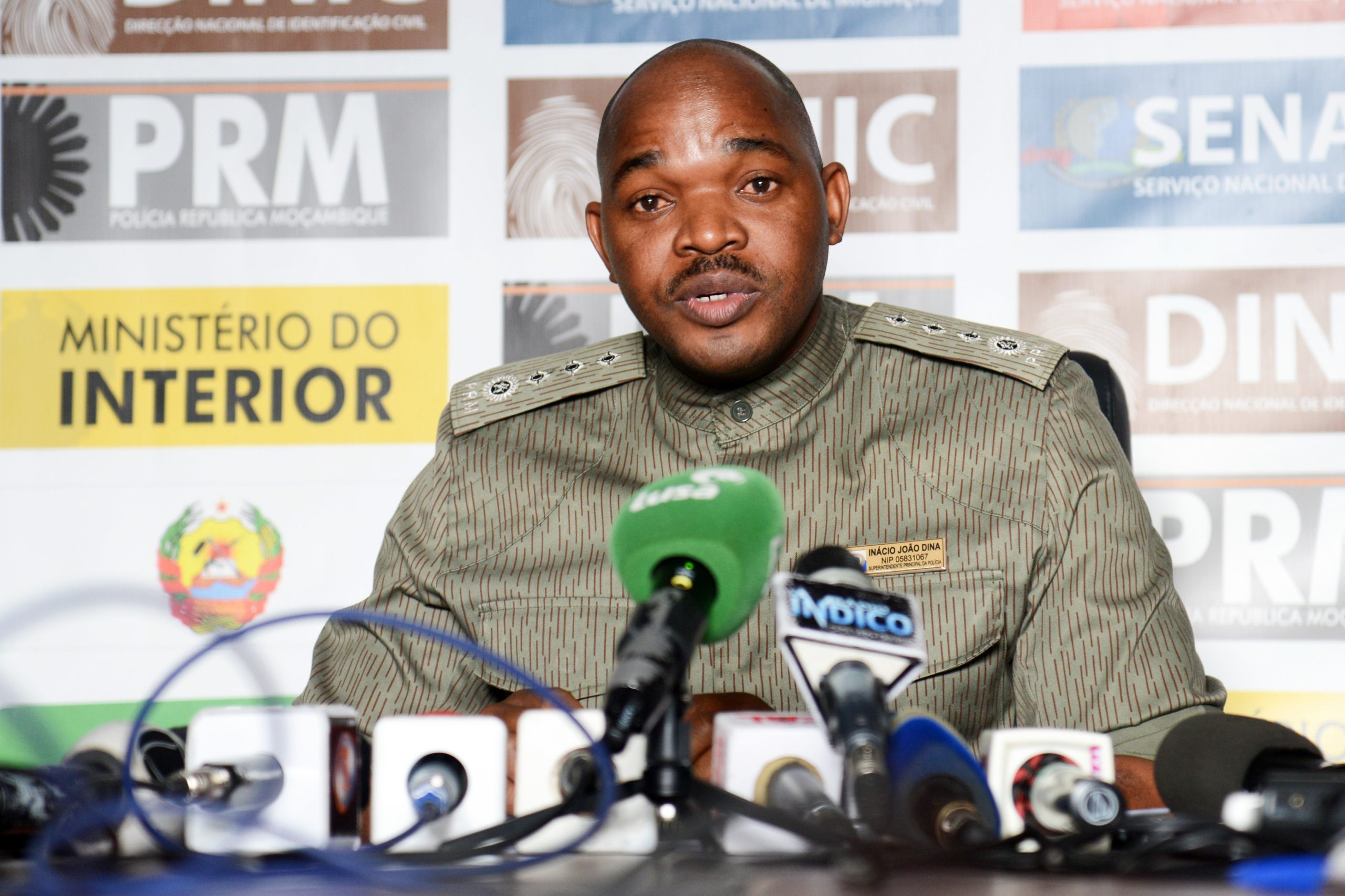 Moçambique: Polícia diz que agiu “dentro dos limites da lei” ao confiscar ‘t-shirts’ de campanha de ONG