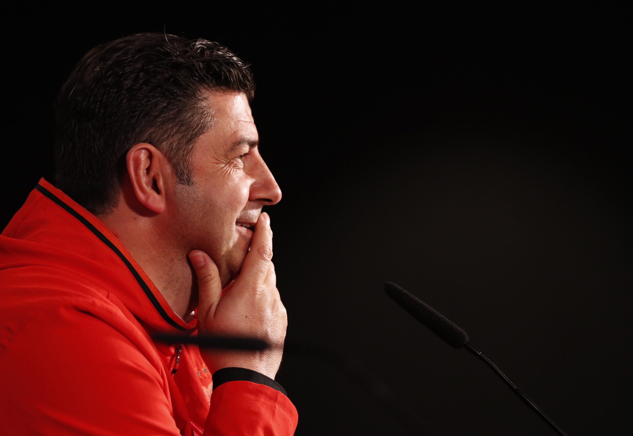 Rui Vitória recusa euforias e assegura “foco” nas quatro “finais” do Benfica