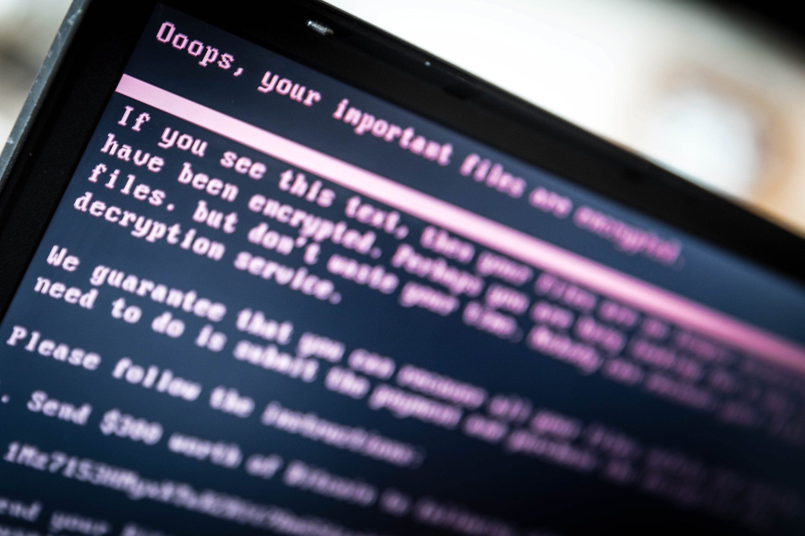 Fisco alerta contribuintes para a existência de ‘emails’ falsos