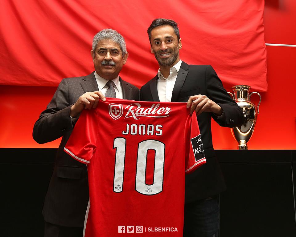 Oficial: Jonas renova com o SL Benfica até 2019