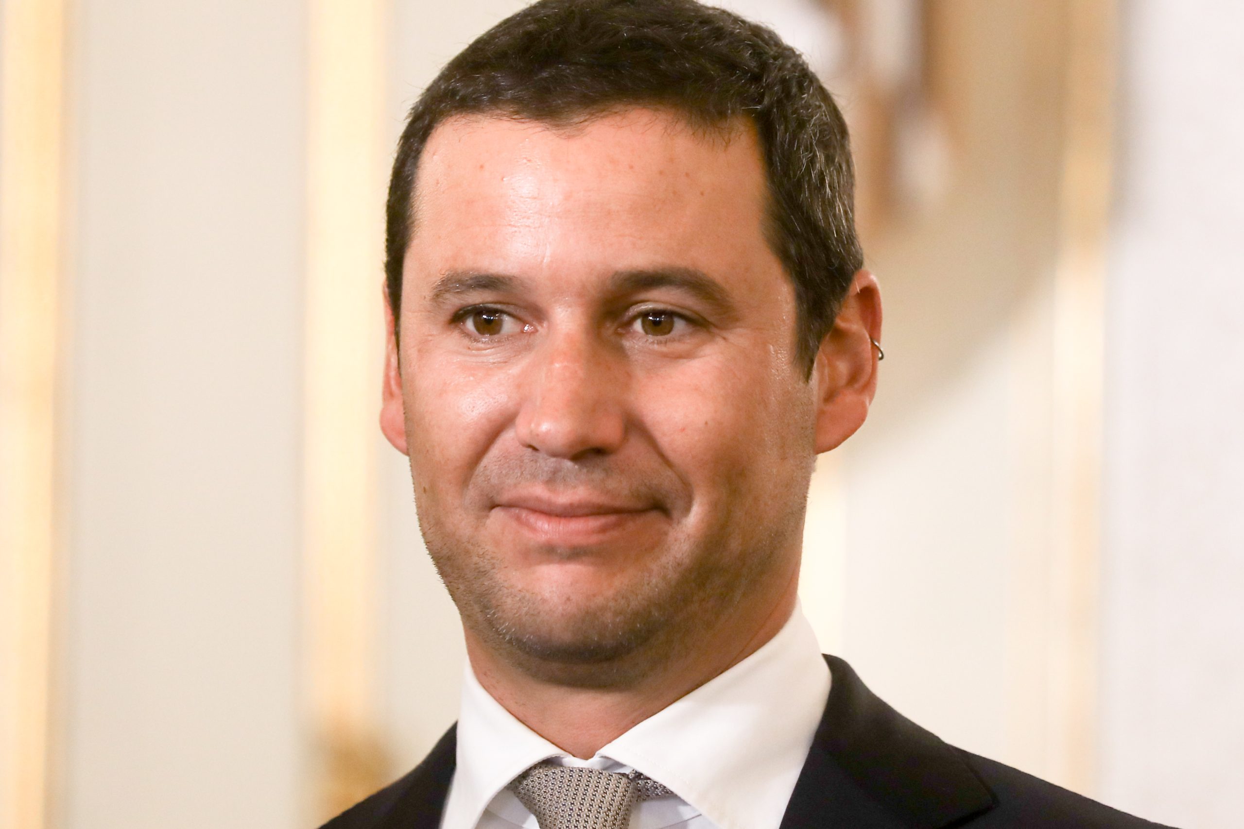 “Não haverá subidas significativas do preço da eletricidade” para consumidores domésticos, afirma João Galamba