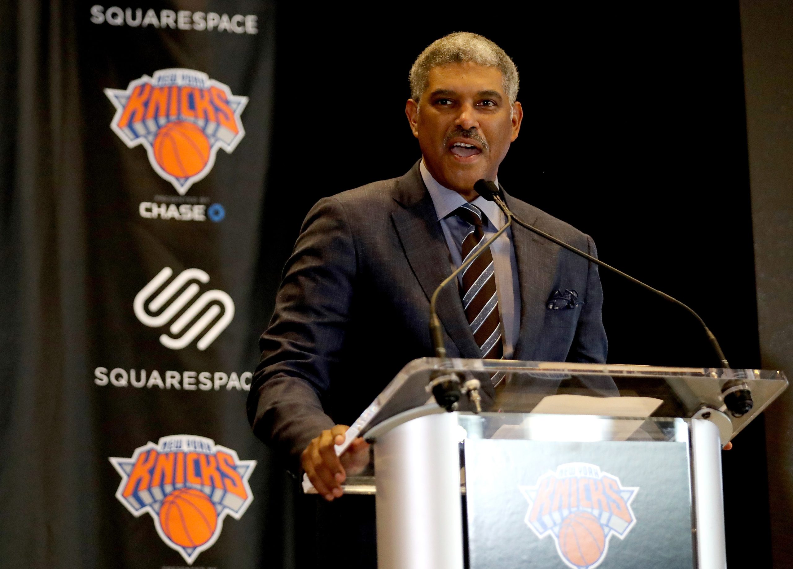 New York Knicks despedem presidente da equipa a dois dias do fecho do mercado