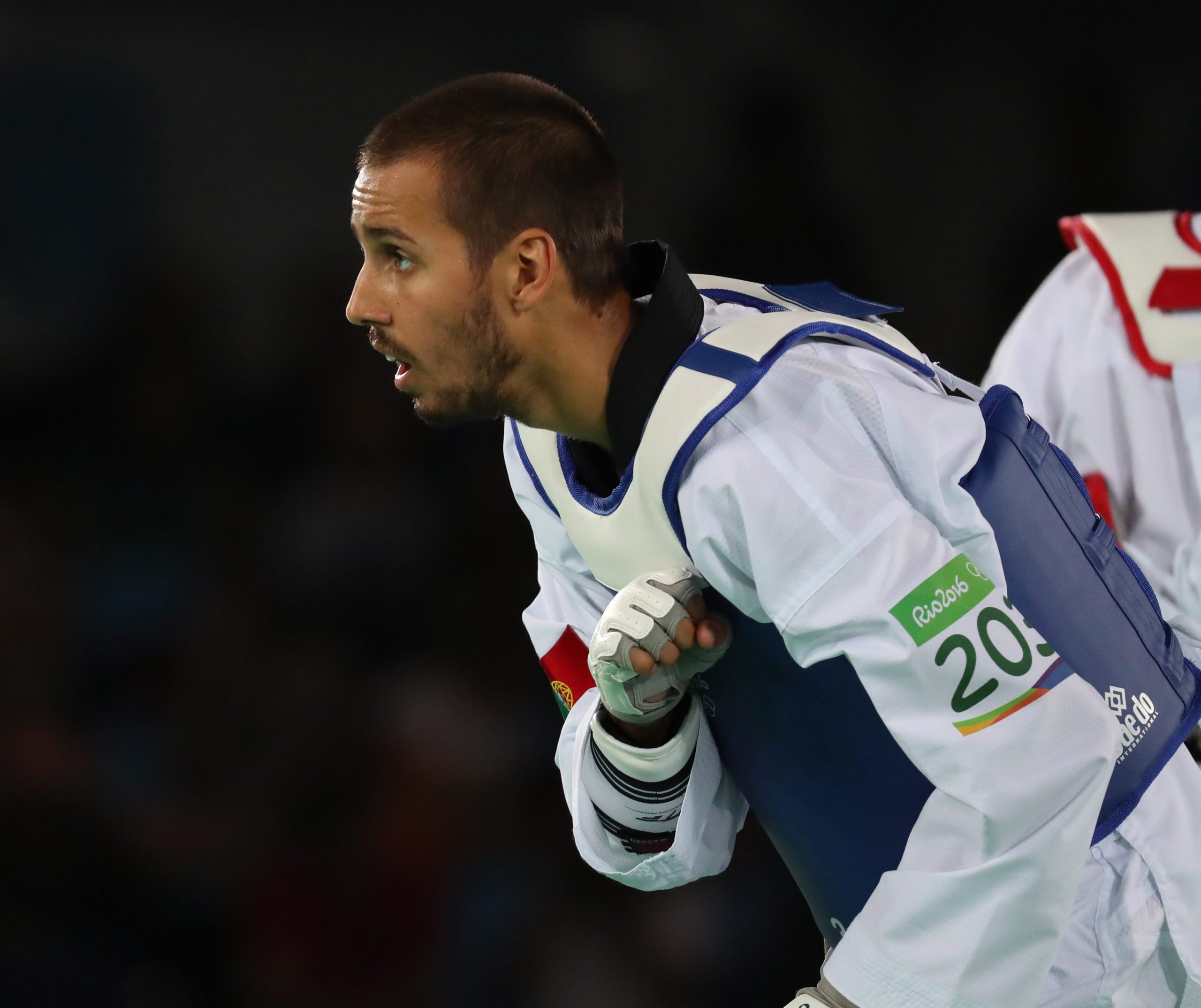 Rui Bragança medalha de bronze nos Europeus de taekwondo em -58 kg