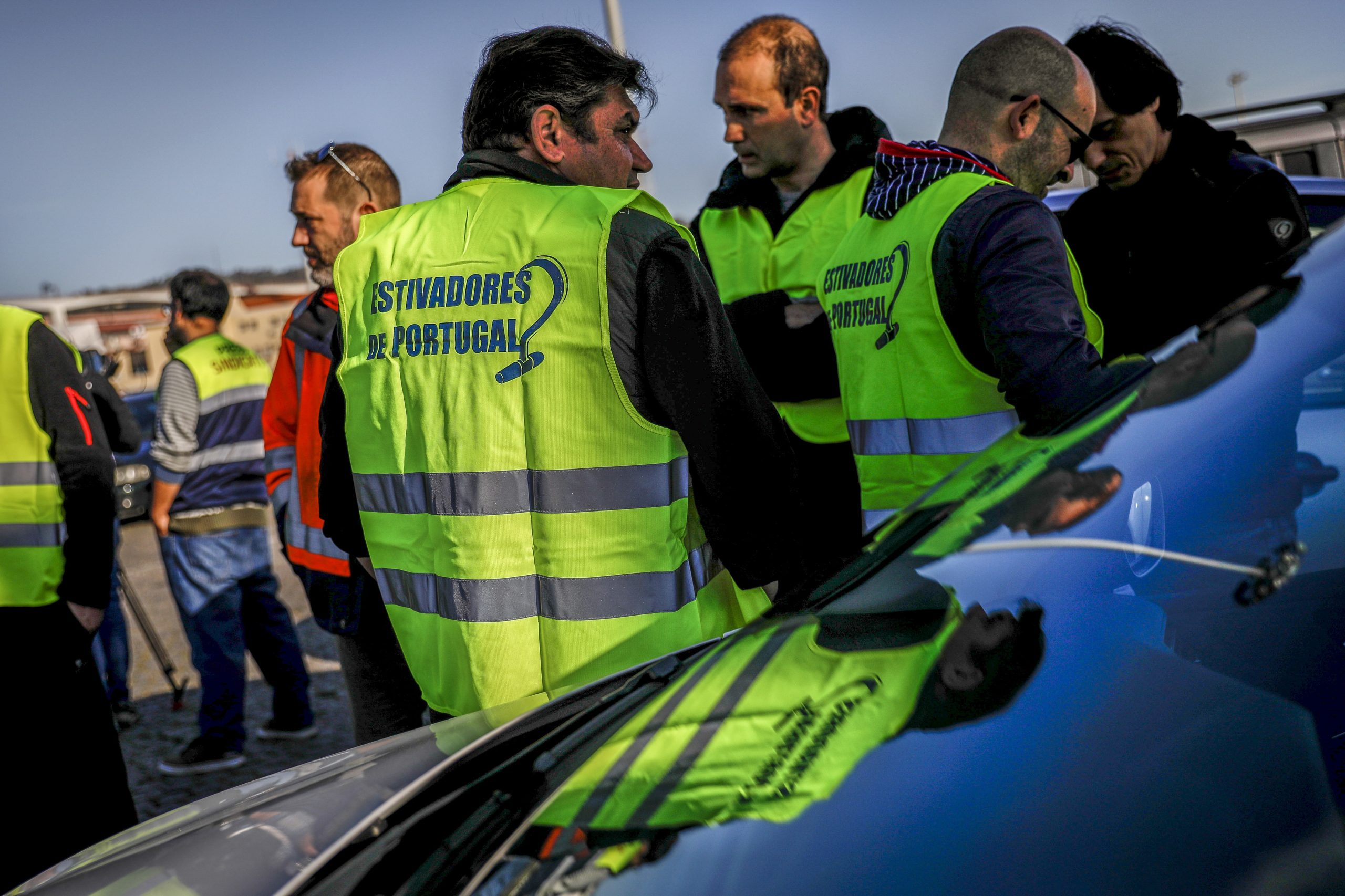 Estivadores em greve de 5 de julho a 5 de novembro nos portos de Lisboa e Setúbal