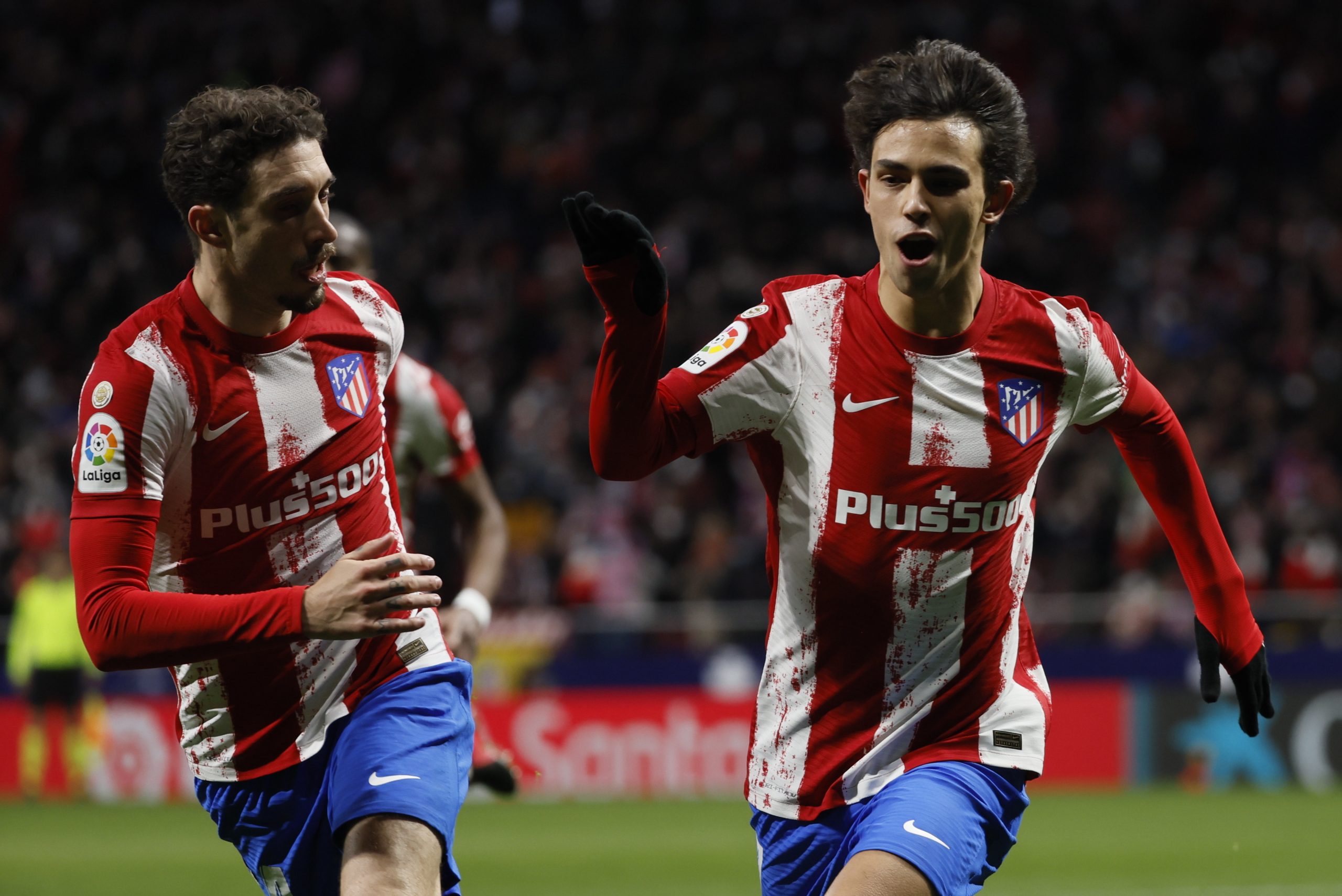 La Liga: João Félix e Luis Suárez bisam na vitória do Atlético de Madrid frente ao Alavés