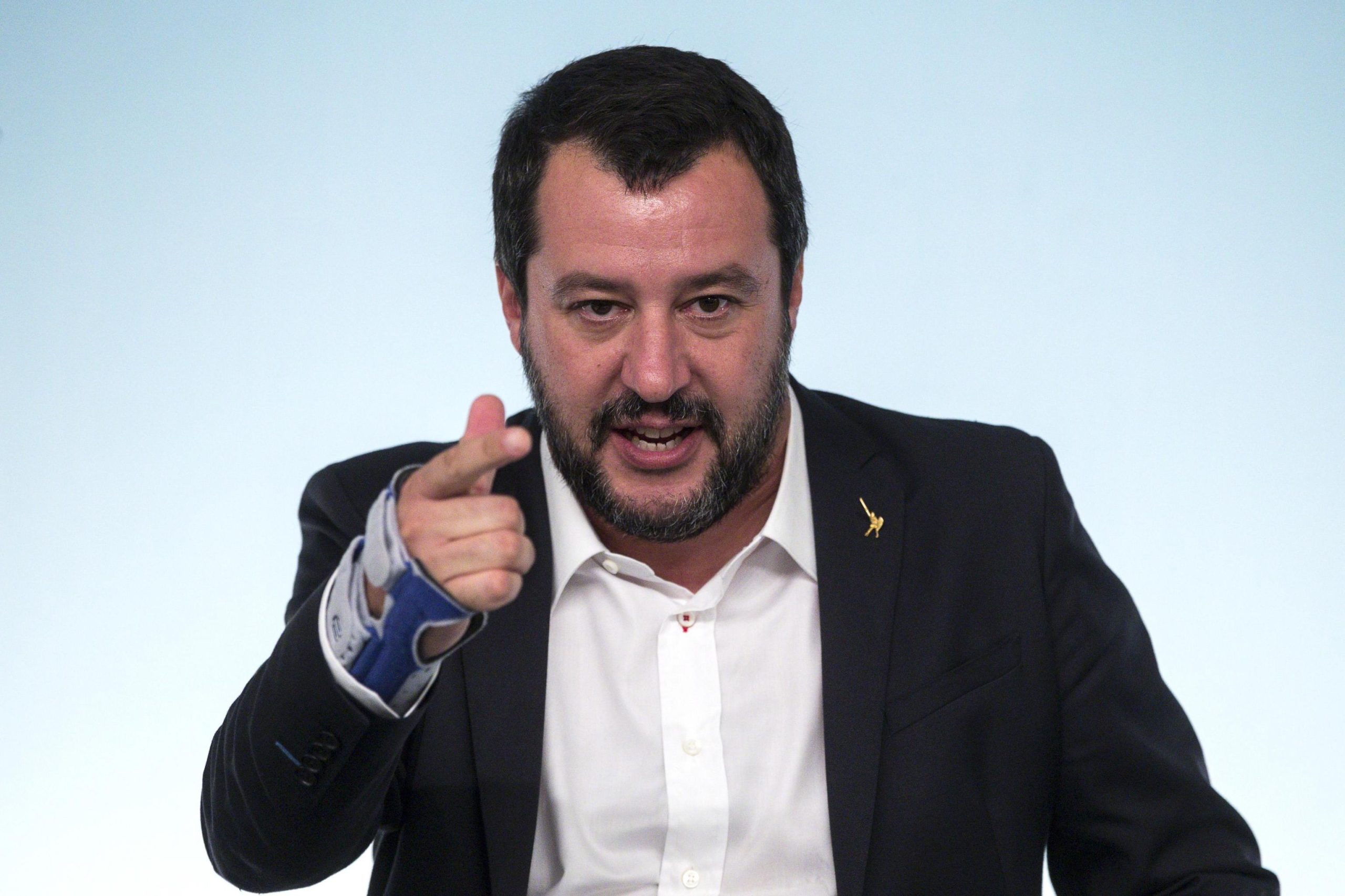 Salvini diz que Roma não muda orçamento nem que Bruxelas “mande 12 cartas”