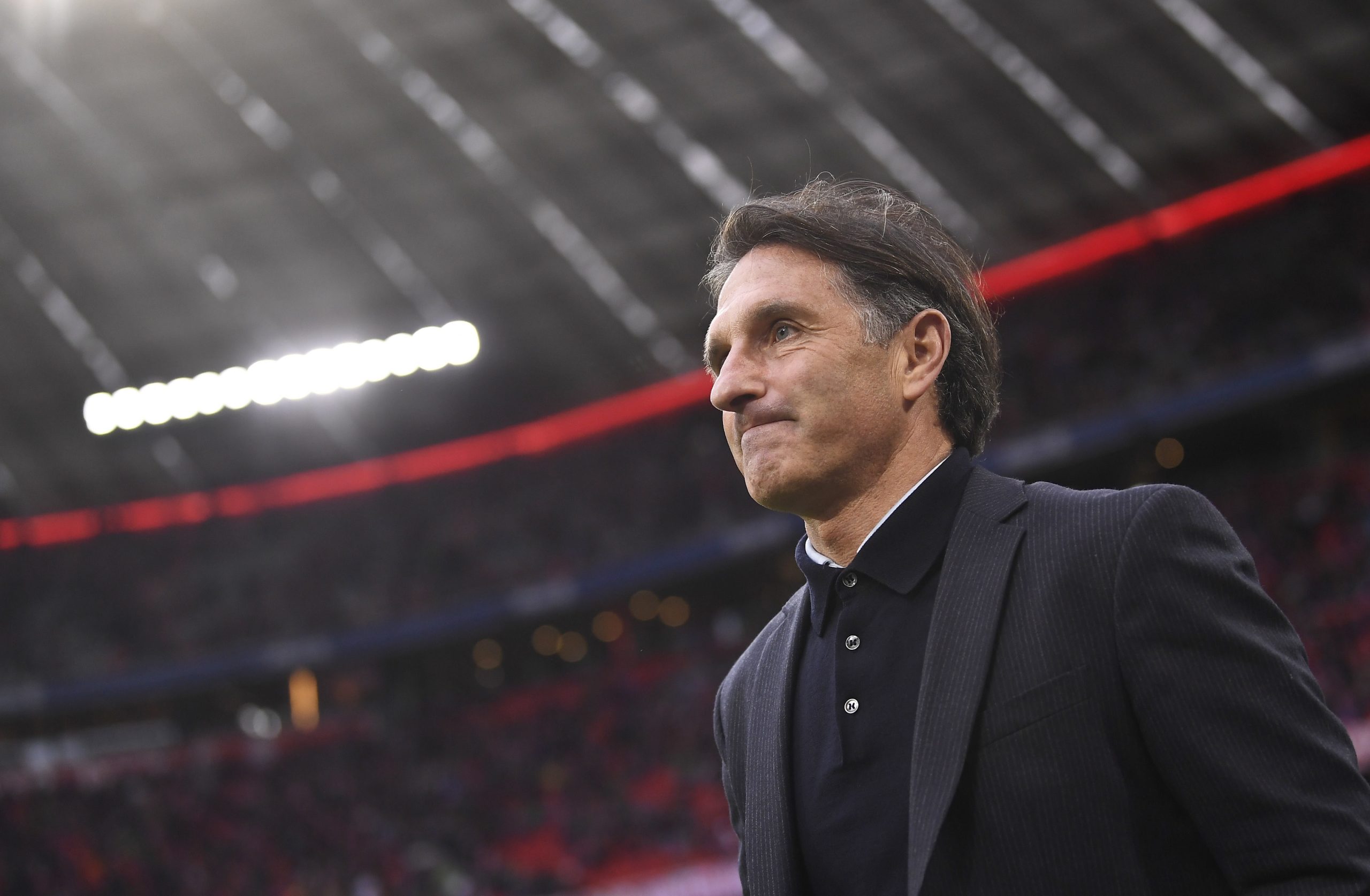 Treinador Bruno Labbadia abandona comando do Wolfsburgo no final da época