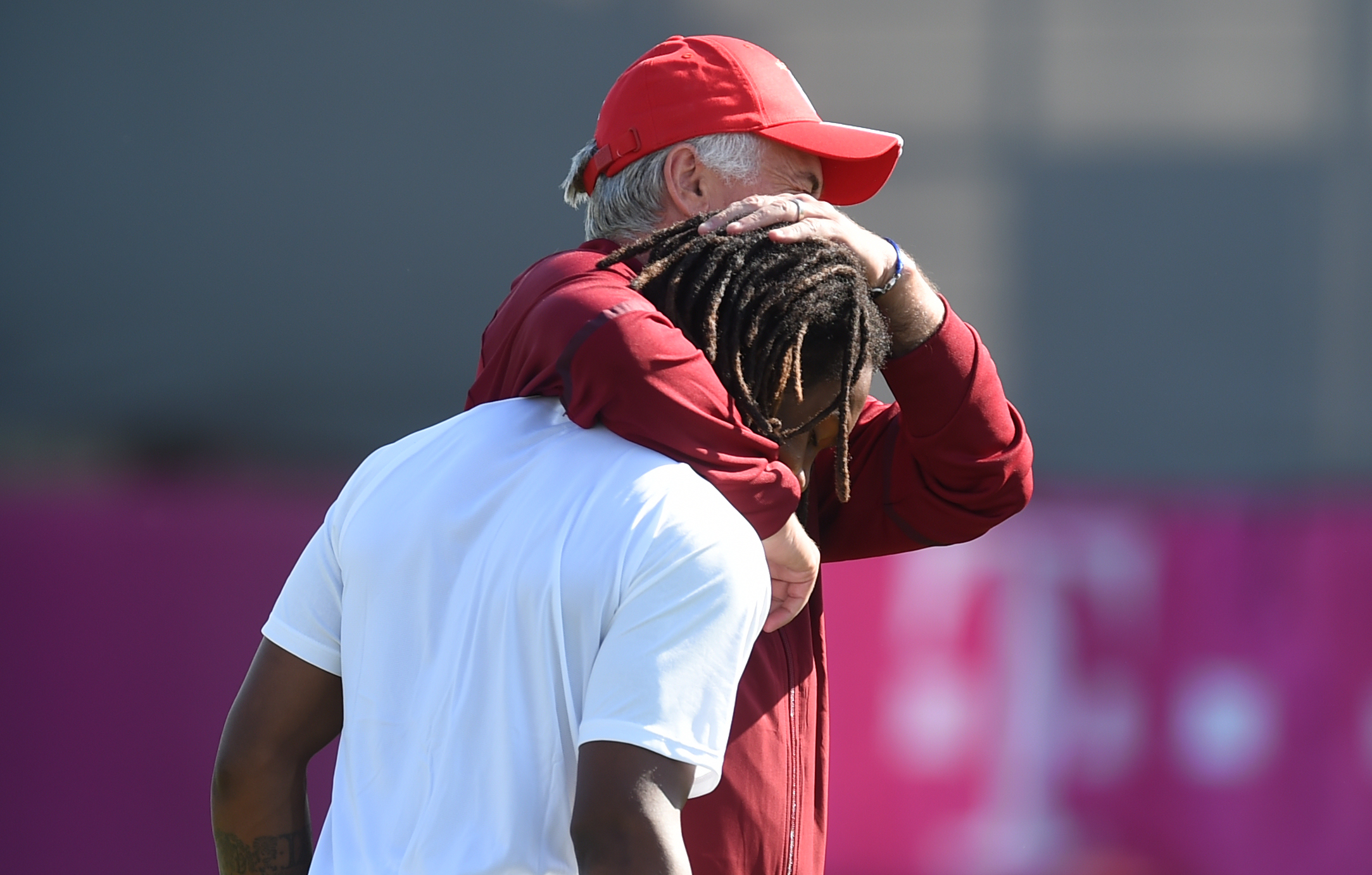 Renato Sanches não sai e vai jogar “muitas vezes na próxima época”