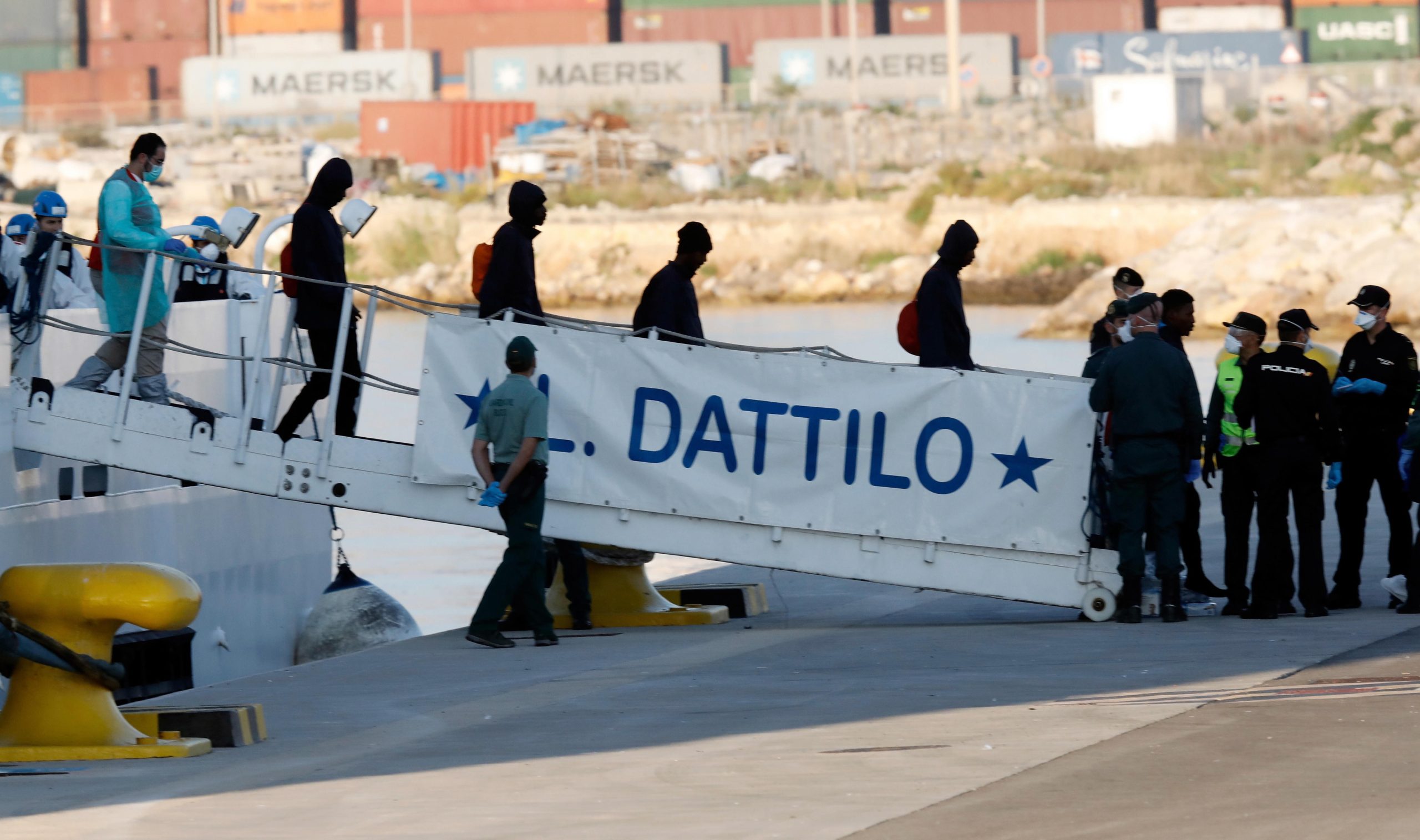 Navio “Aquarius”. Primeiros migrantes a chegar ao porto de Valência têm mais patologias que o esperado