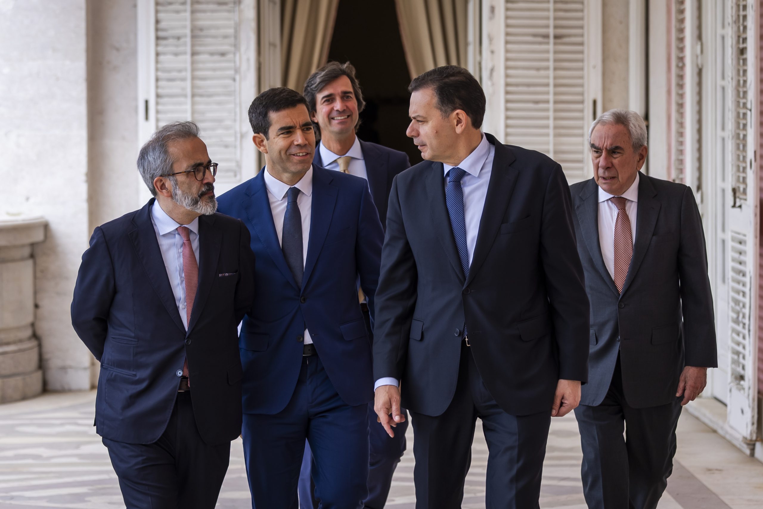 Leitão Amaro responsabiliza Governo socialista pelo aumento descontrolado de imigrantes