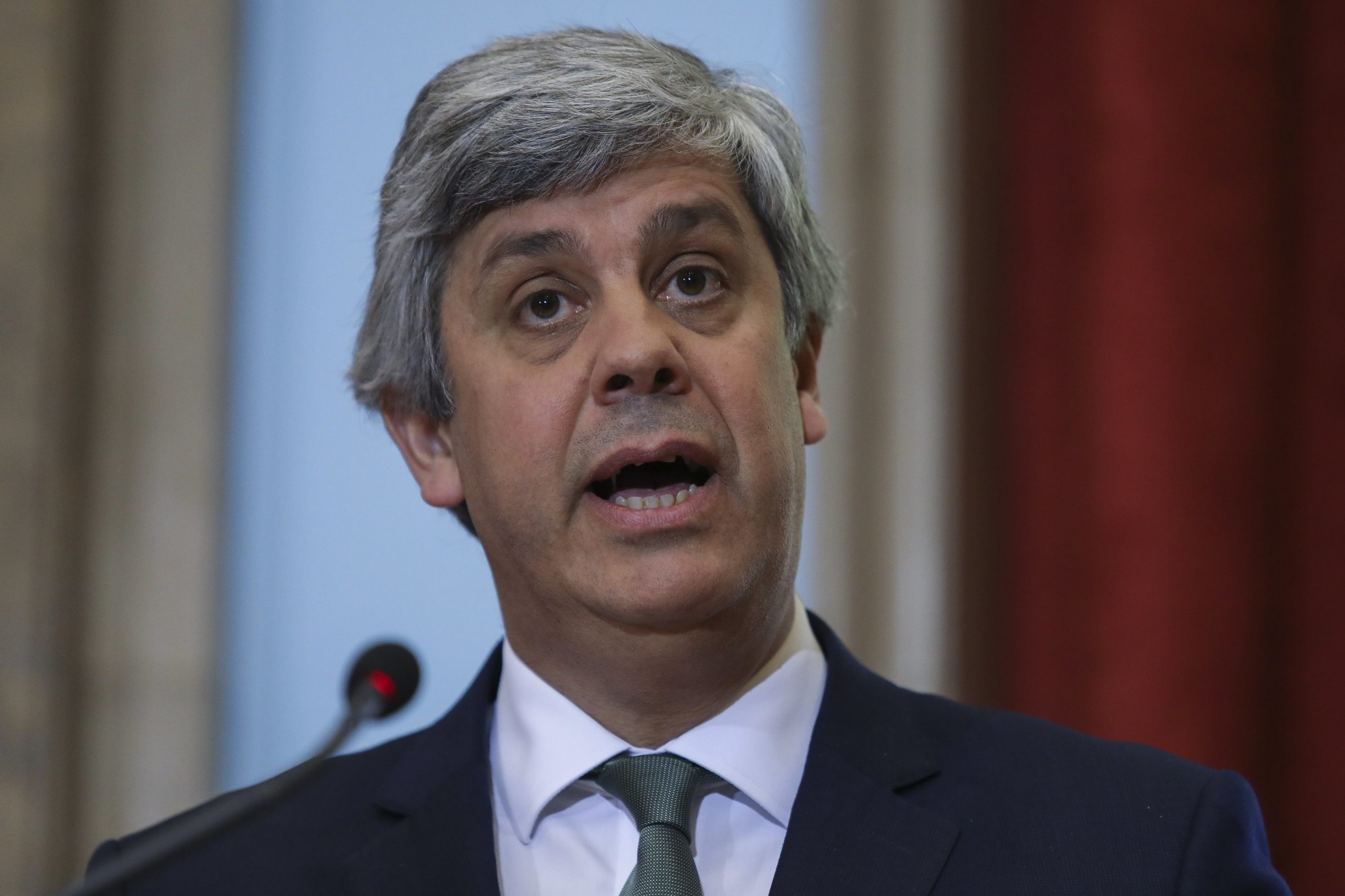 Eurogrupo apoiou decisão da Comissão de pedir novo orçamento a Itália