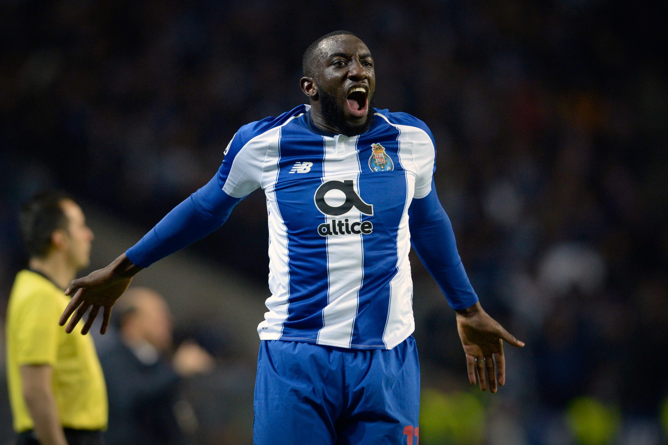 FC Porto vence Roma nos descontos e apura-se para os quartos de final da ‘Champions’