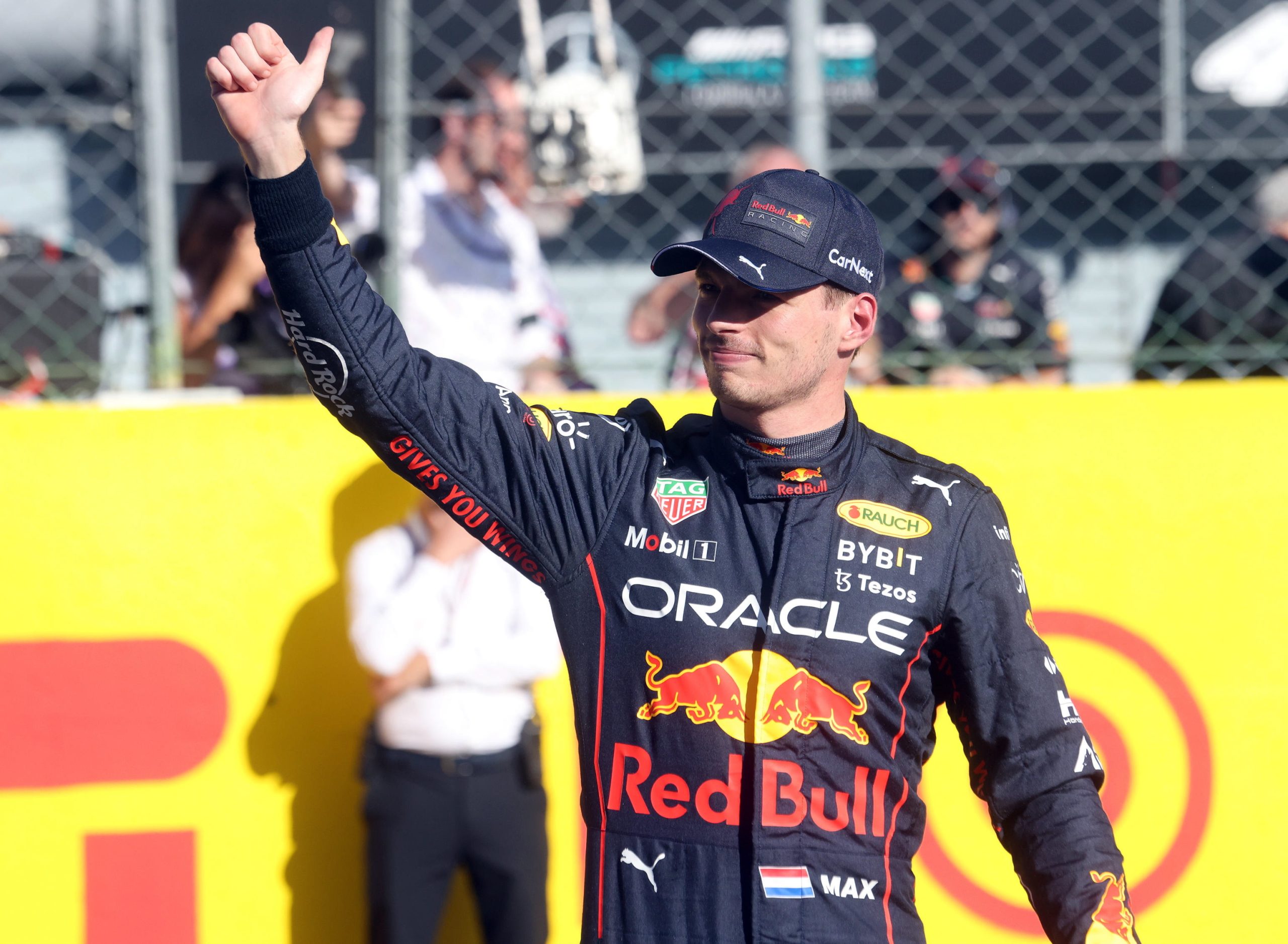 Max Verstappen vence em Itália num final de corrida “sem sal”
