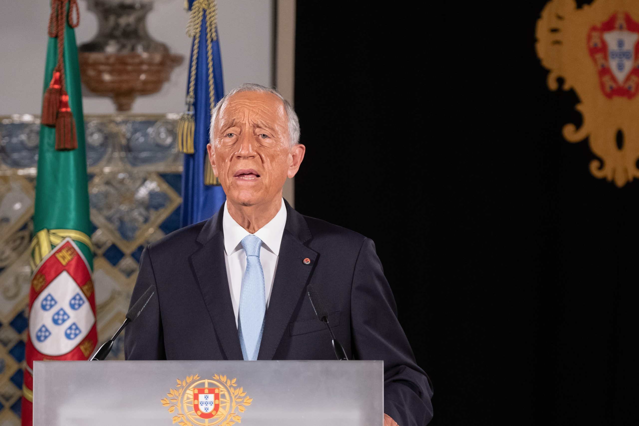 Marcelo põe fim ao estado de emergência mas avisa que esta é uma luta de todos e que não hesitará em recuar