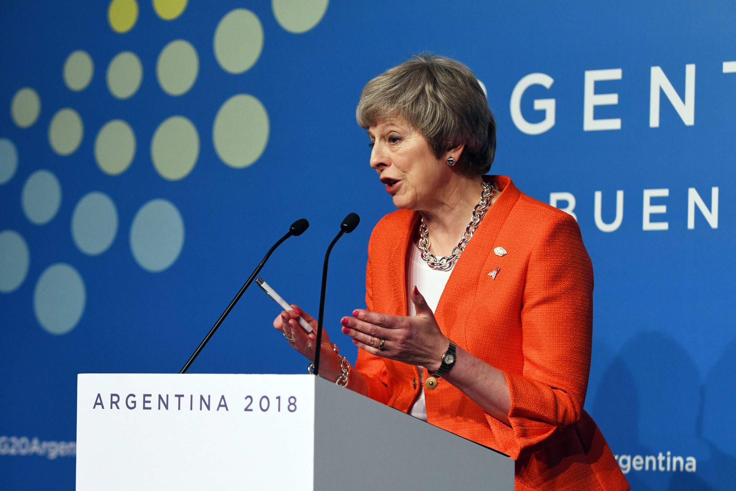 Theresa May destaca no G20 que ‘Brexit’ traz ao Reino Unido política comercial própria