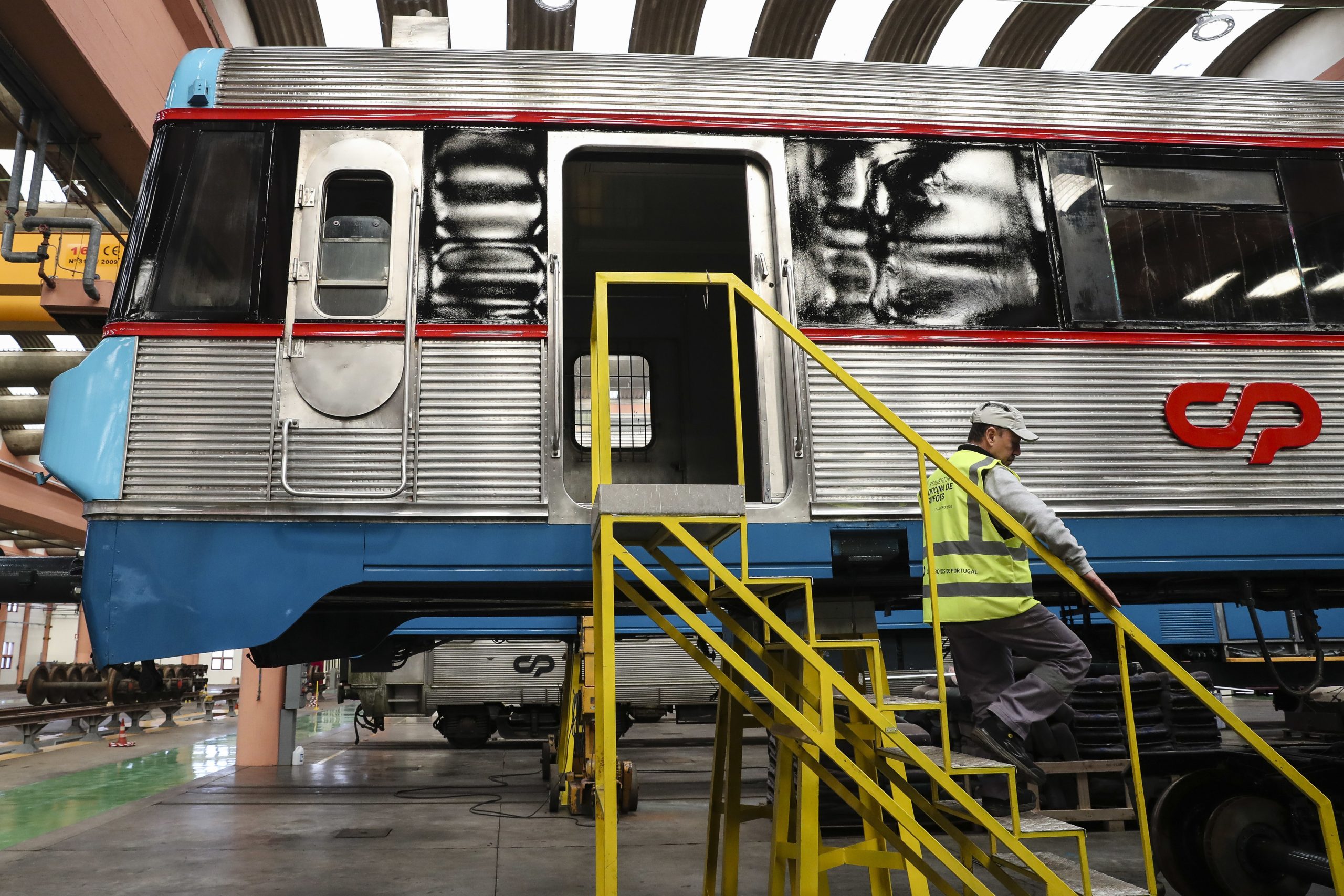 CP conclui fusão com a EMEF e reduz o número de diretores em 46%