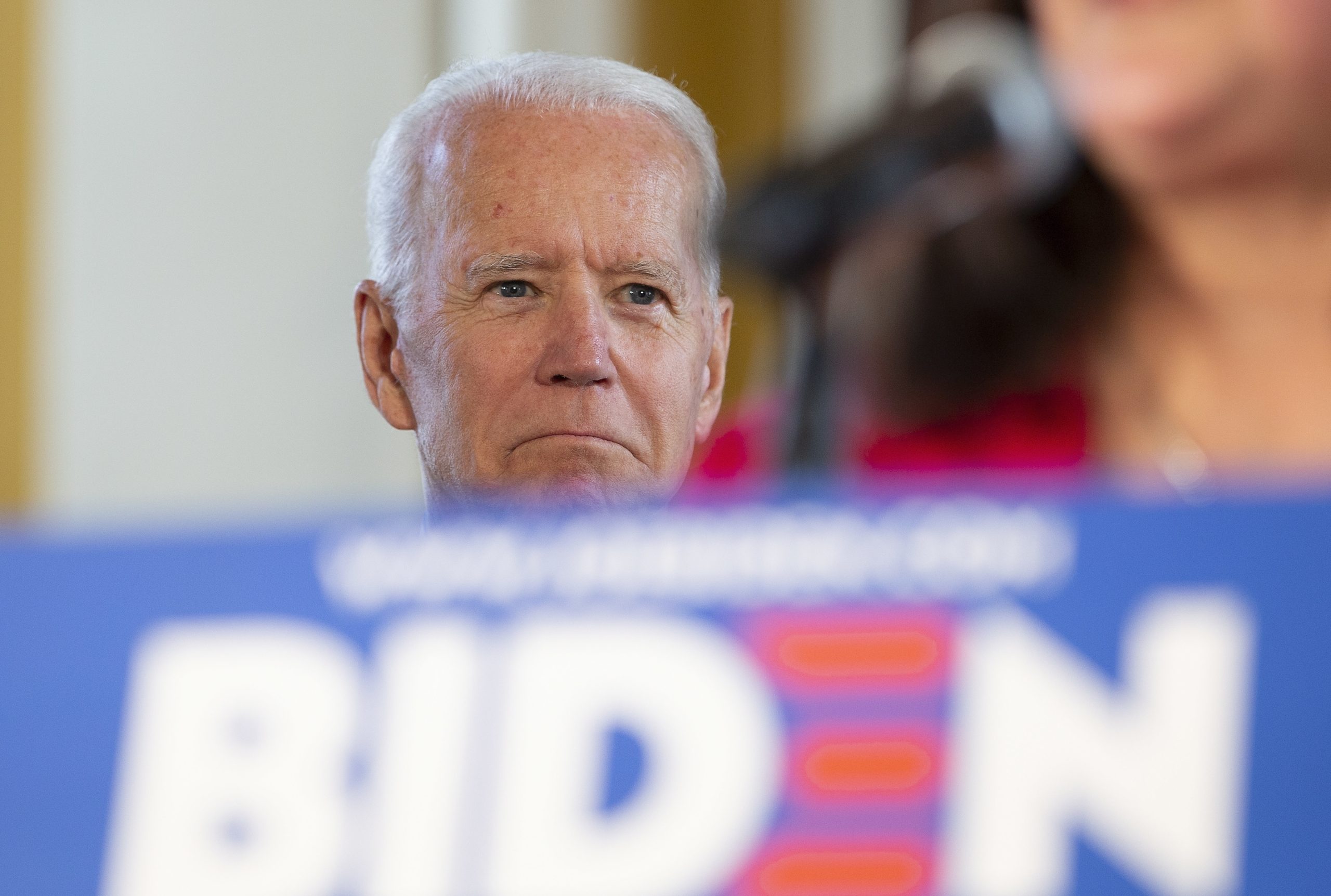 EUA: Joe Biden recua e declara ser contra limites a acesso ao aborto nos EUA