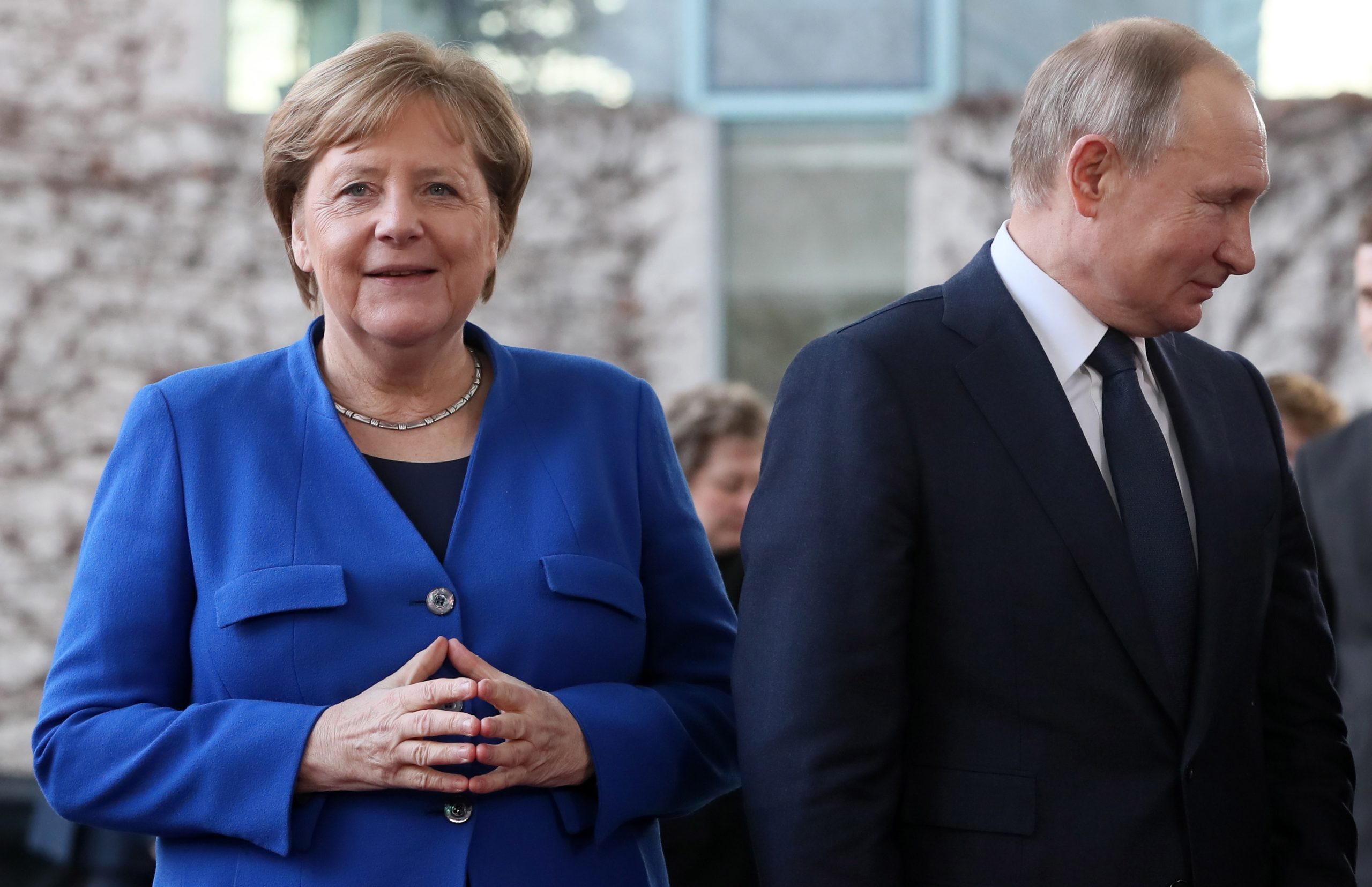 Navalny: Merkel admite consequências para projeto de gasoduto se Rússia não colaborar