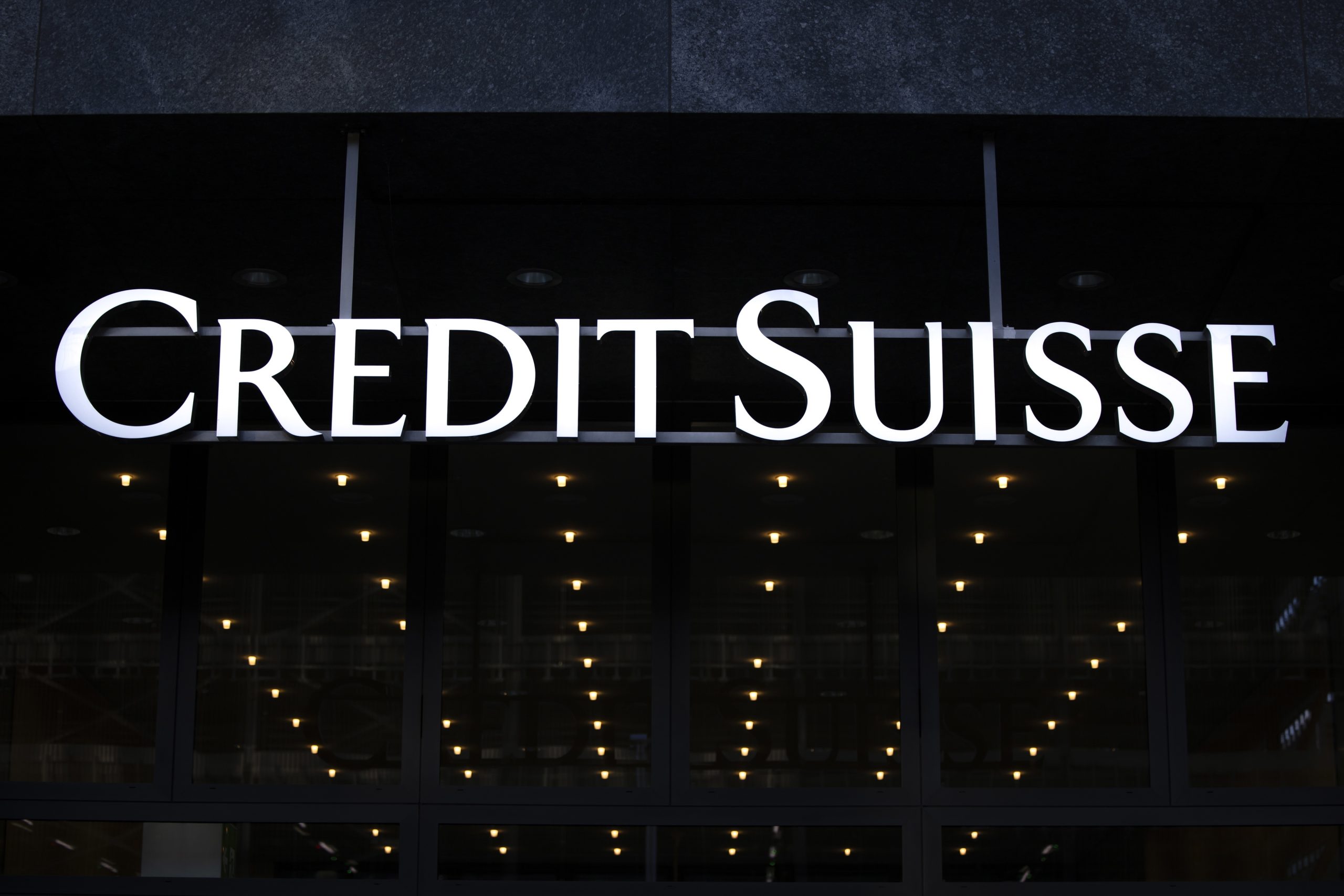 Banco Nacional da Suíça empresta 50,7 mil milhões de euros ao Credit Suisse