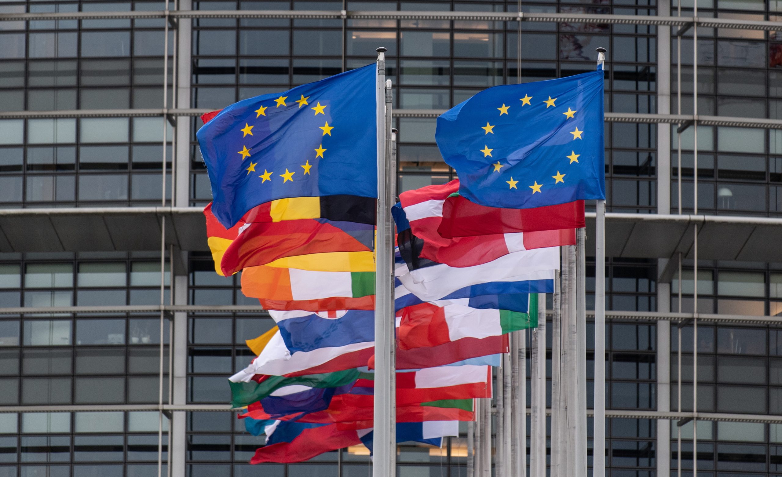 PIB da zona euro afunda 15% no 2.º trimestre e Portugal com quarto maior recuo
