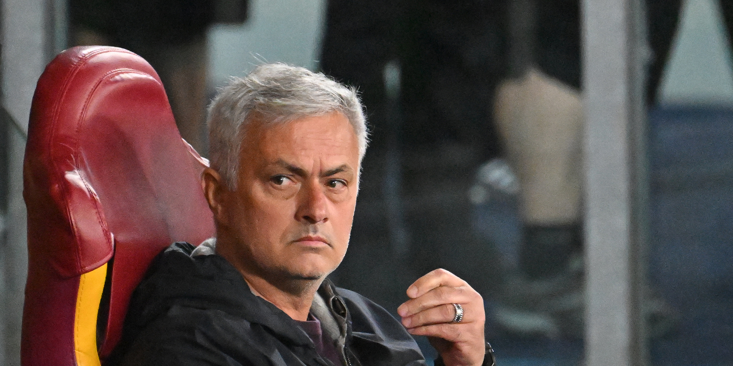 José Mourinho suspenso pela UEFA por quatro jogos por linguagem abusiva
