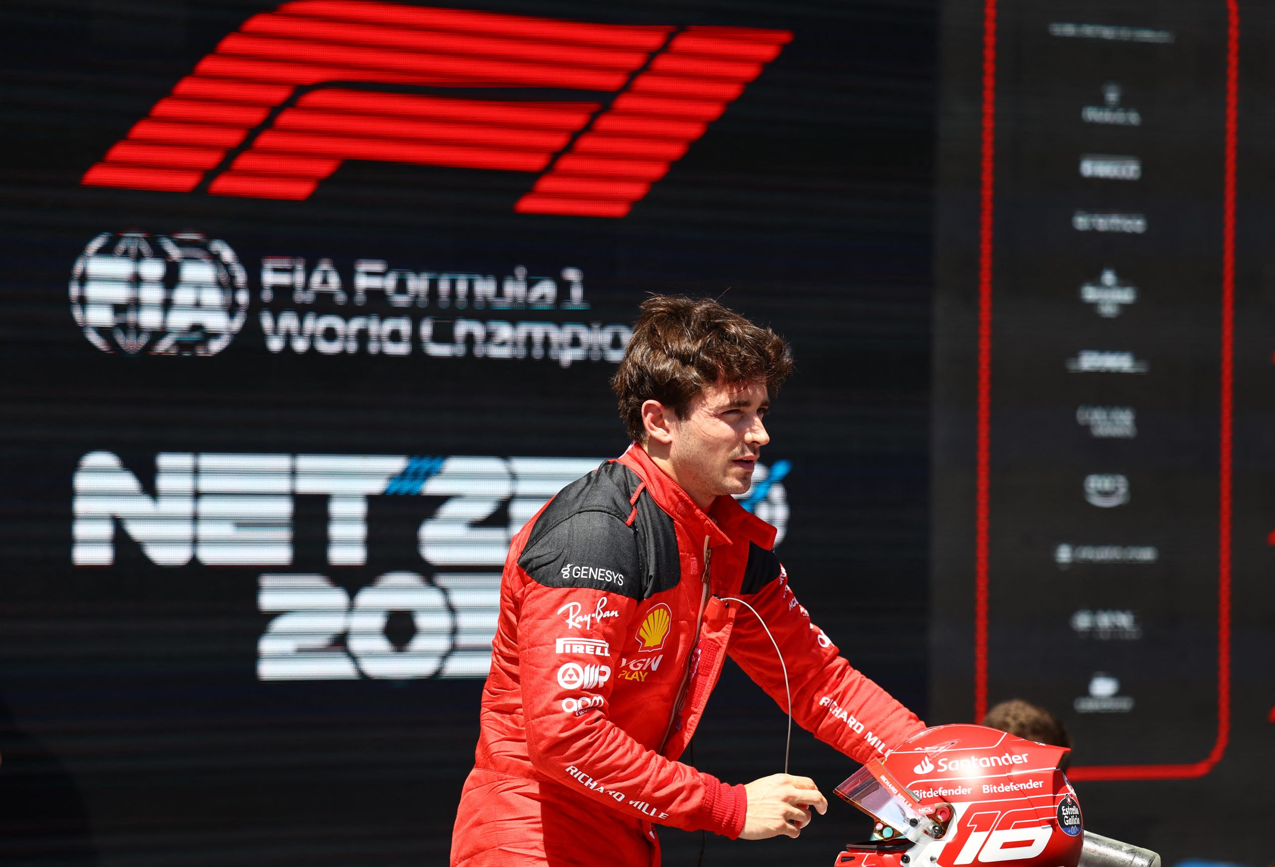F1: Charles Leclerc conquista pole para a corrida Sprint em Baku