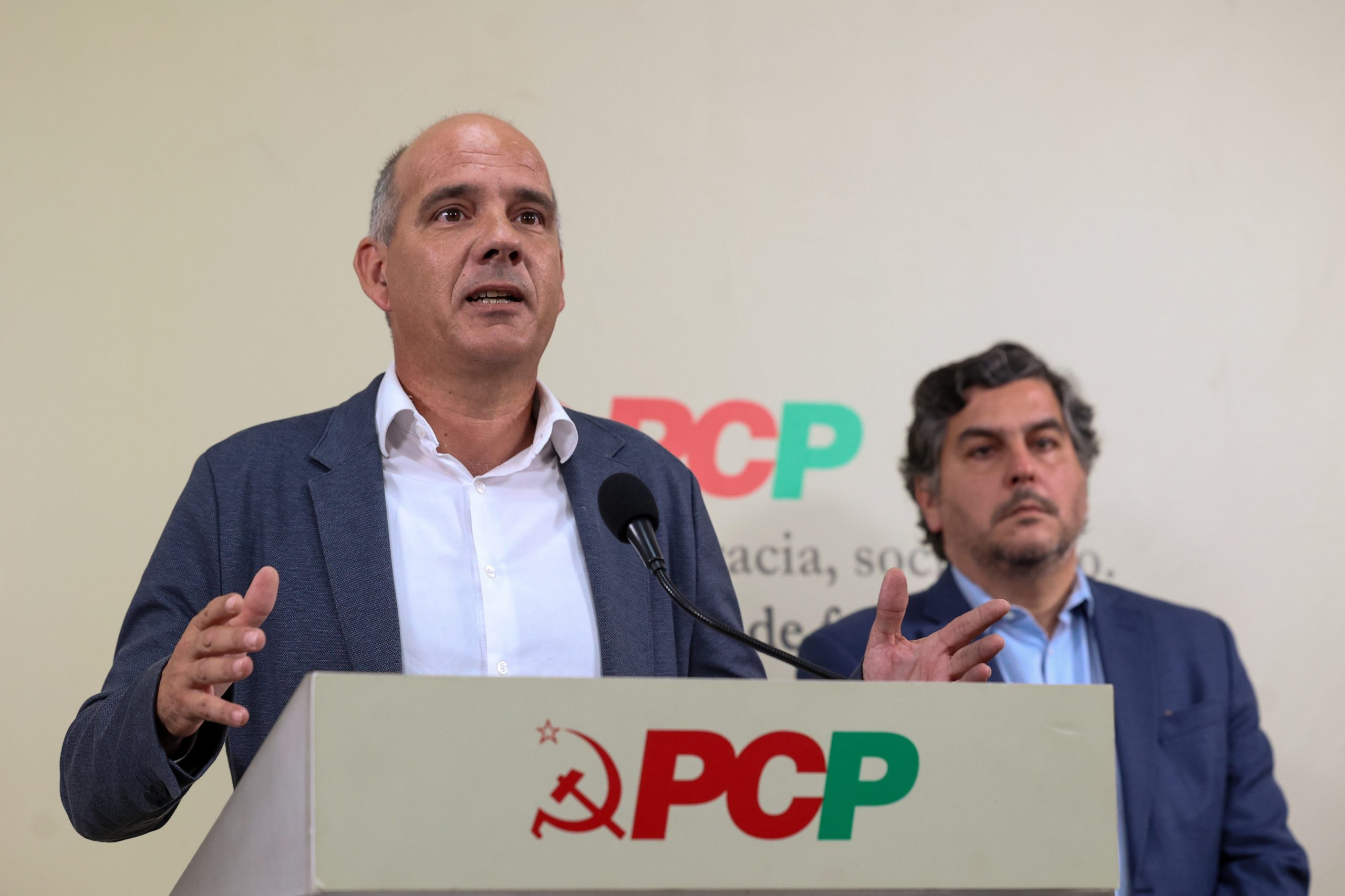 PCP avisa que quem votar OE com base em “cálculos eleitorais” está a prestar “mau serviço ao país”