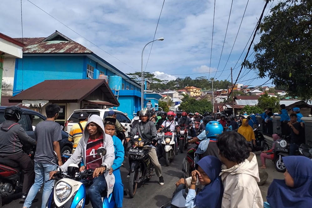 Sismo na Indonésia faz pelo menos 20 mortos