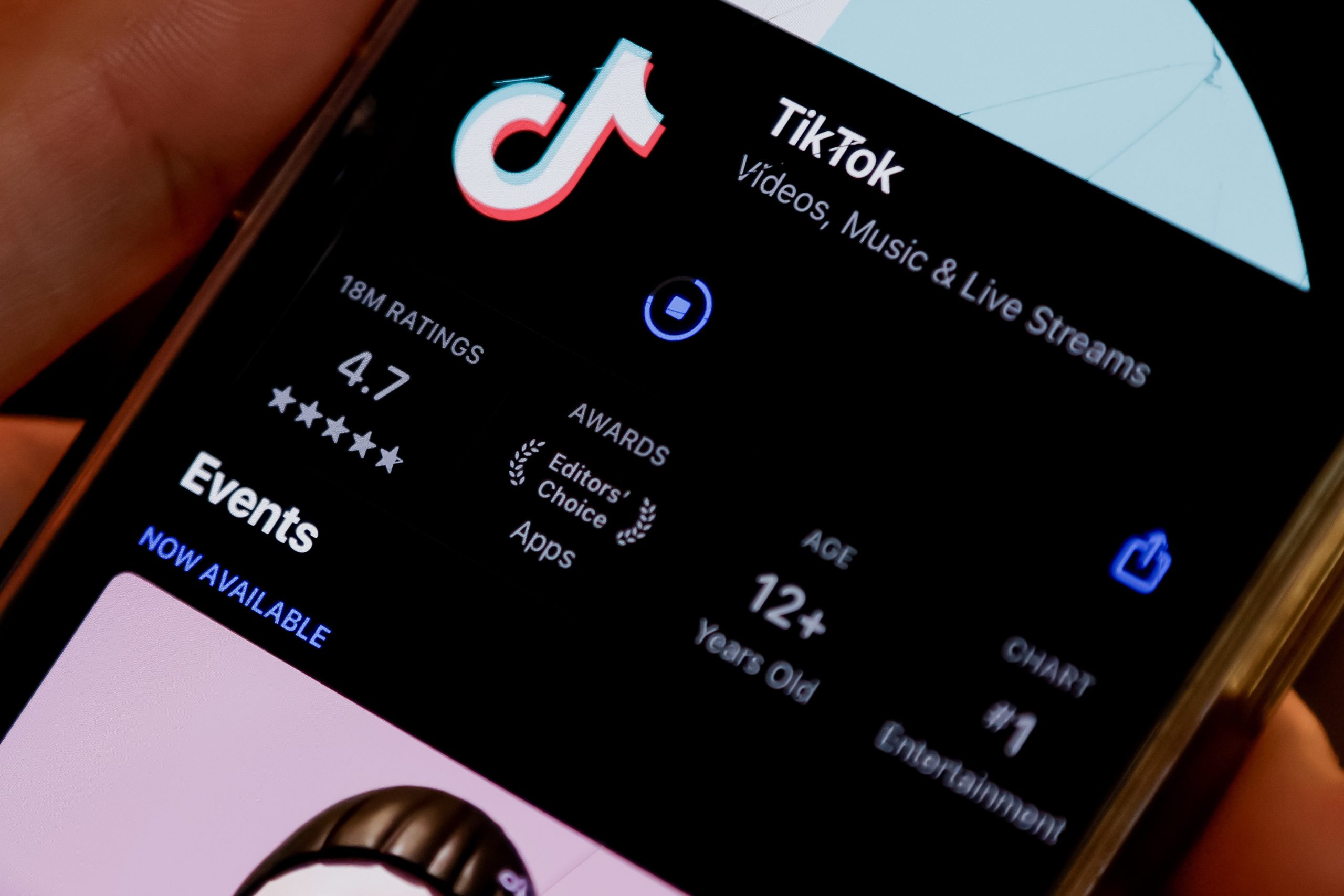 Amnistia Internacional lança petição para proteger menores do TikTok