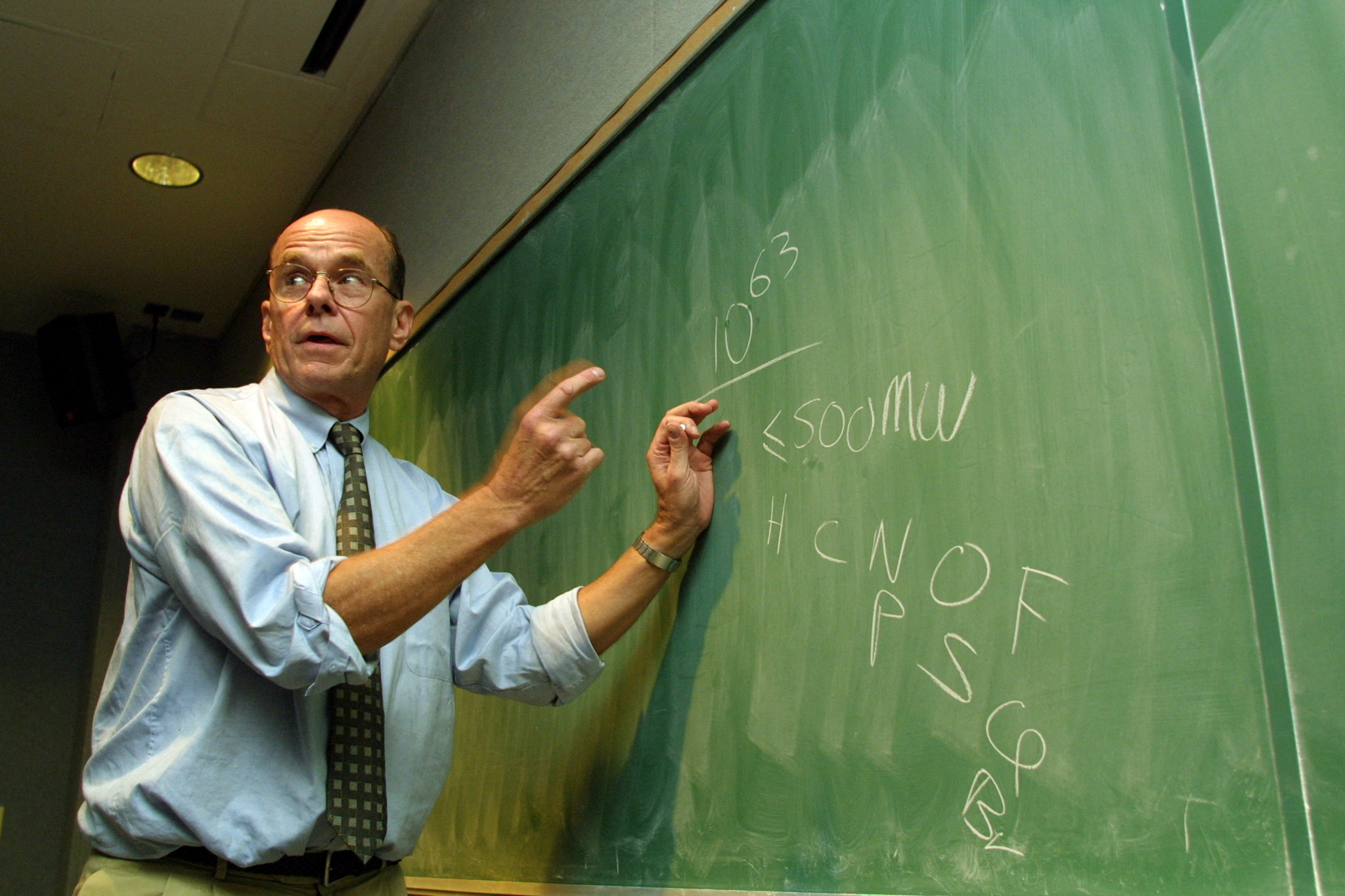 Um clube exclusivo. Os cinco cientistas laureados duas vezes com um prémio Nobel