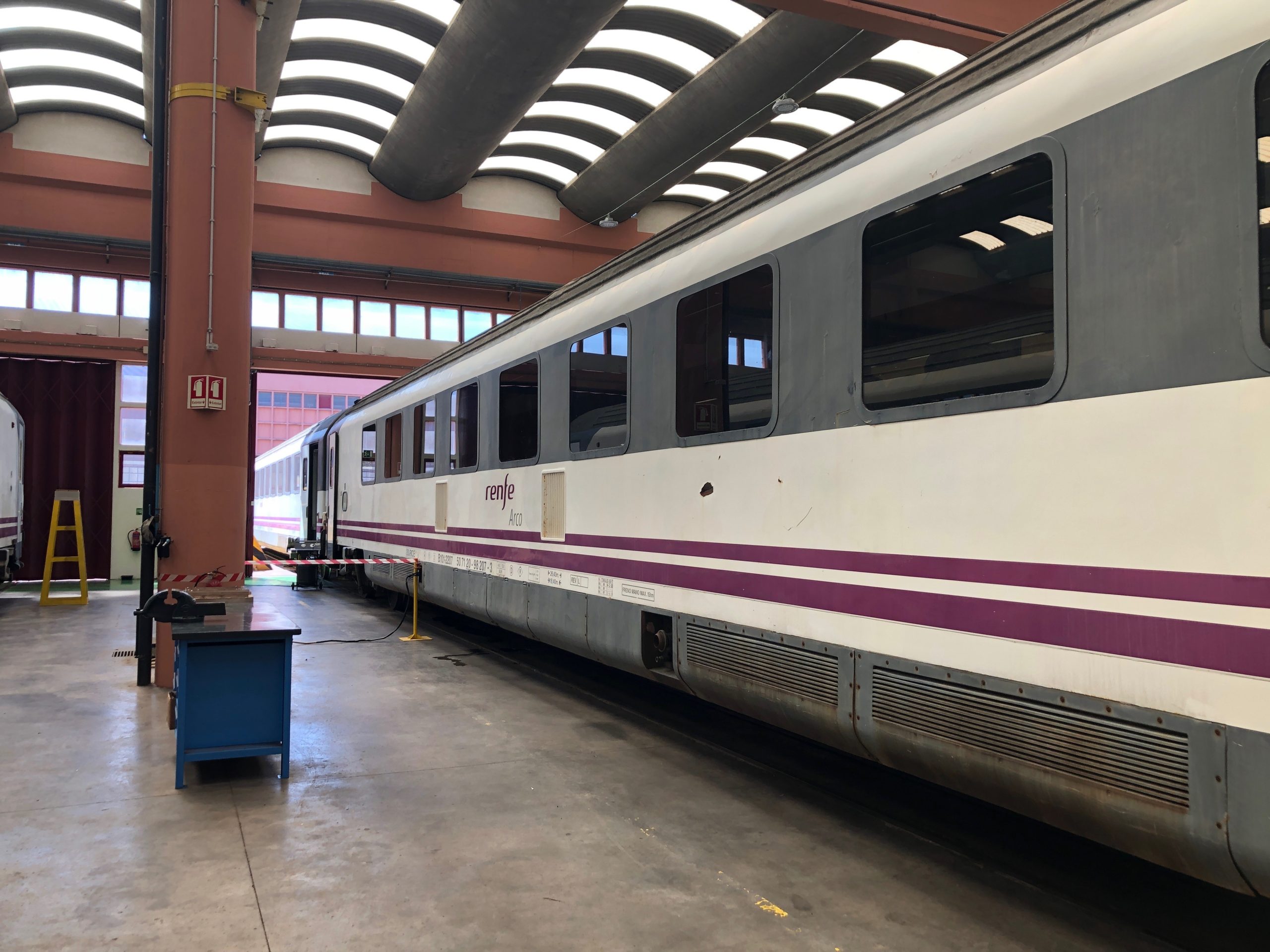 Ferrovia: Primeiras carruagens do lote de 51 compradas a Espanha começam a circular entre dezembro e janeiro