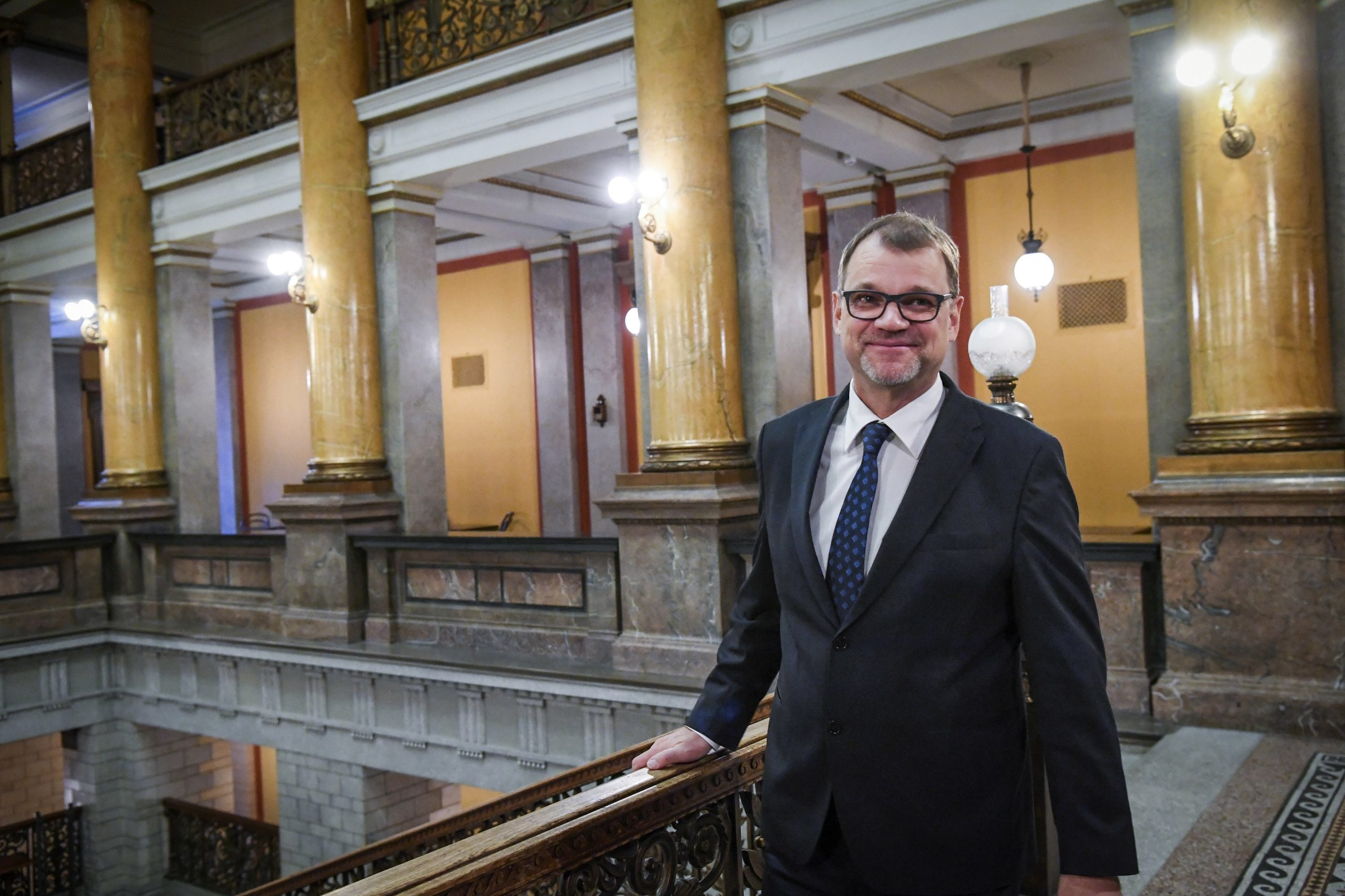 Primeiro-ministro finlandês apresentou demissão do seu Governo
