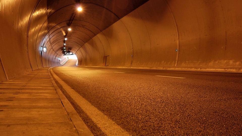 Obras do Metro do Porto fecham uma das saídas do Tunel de Ceuta