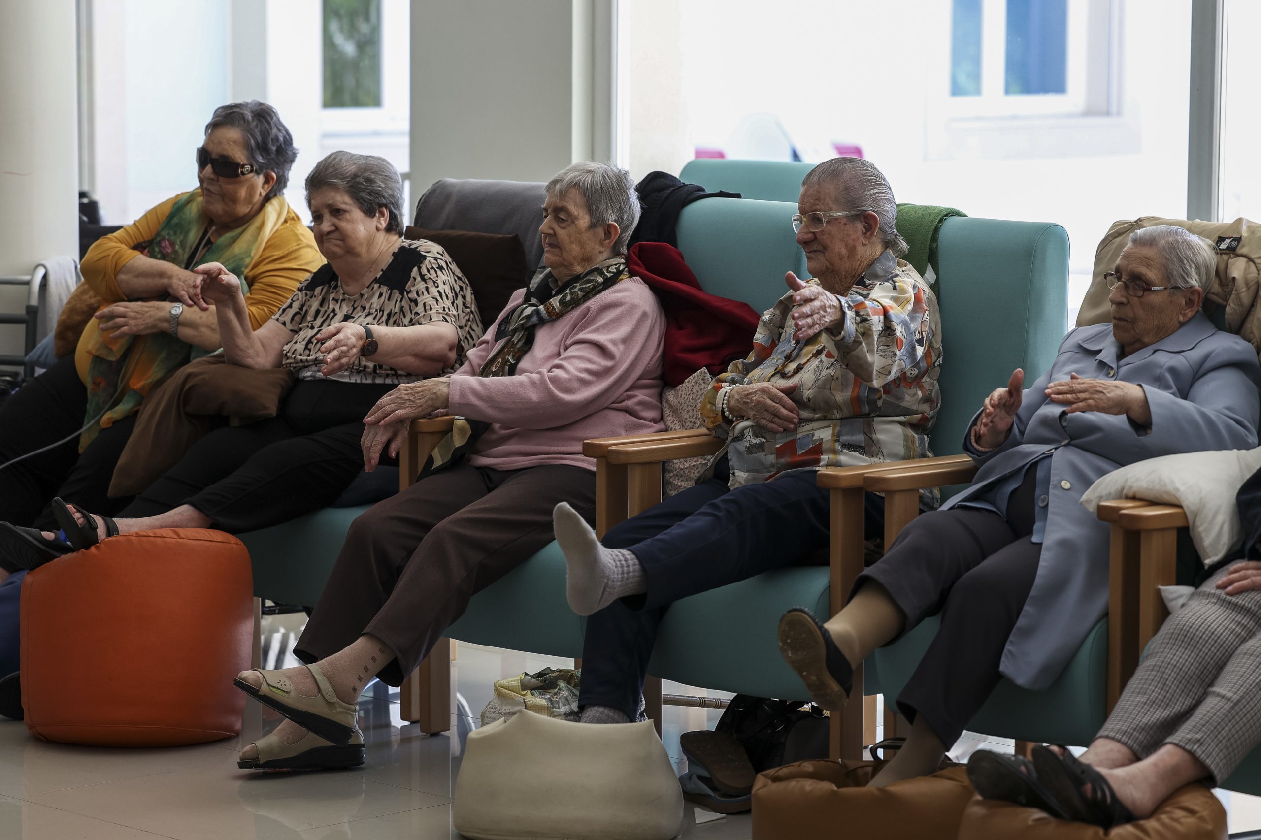 PSP reforça proteção a idosos perante vaga de frio e aumento de burlas