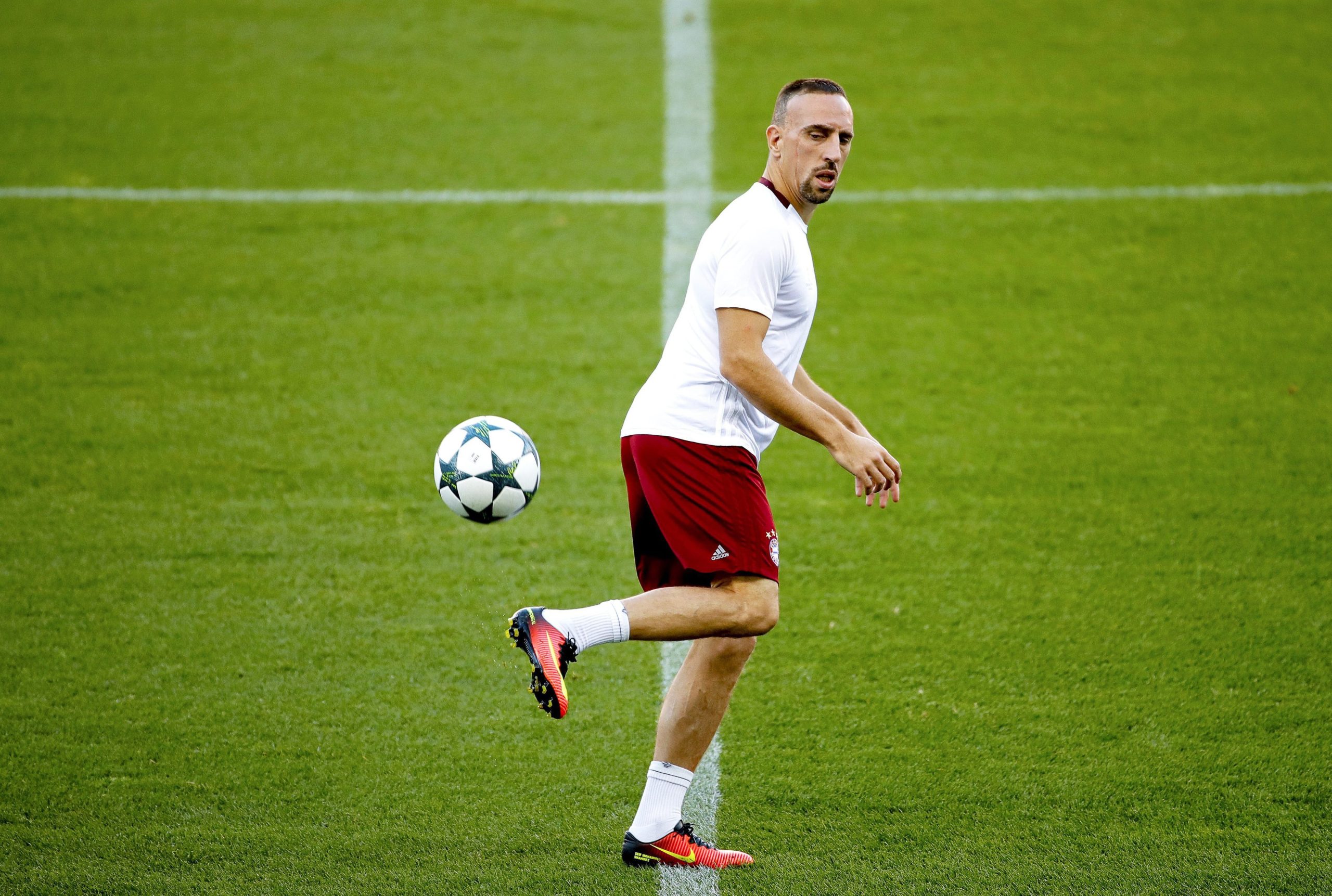 Afinal, o Bayern não chegou a acordo com Ribéry para renovação