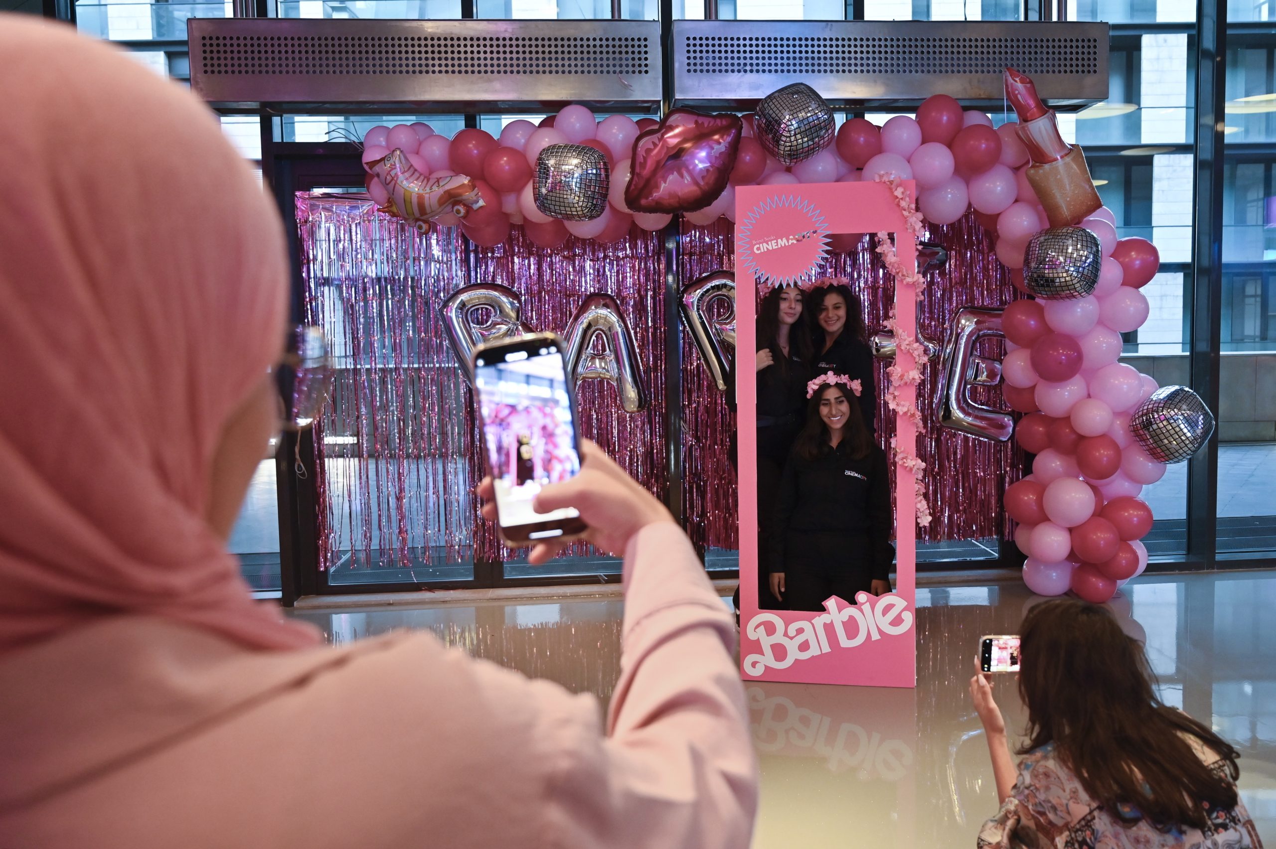 Filme “Barbie” relança receitas da fabricante da boneca