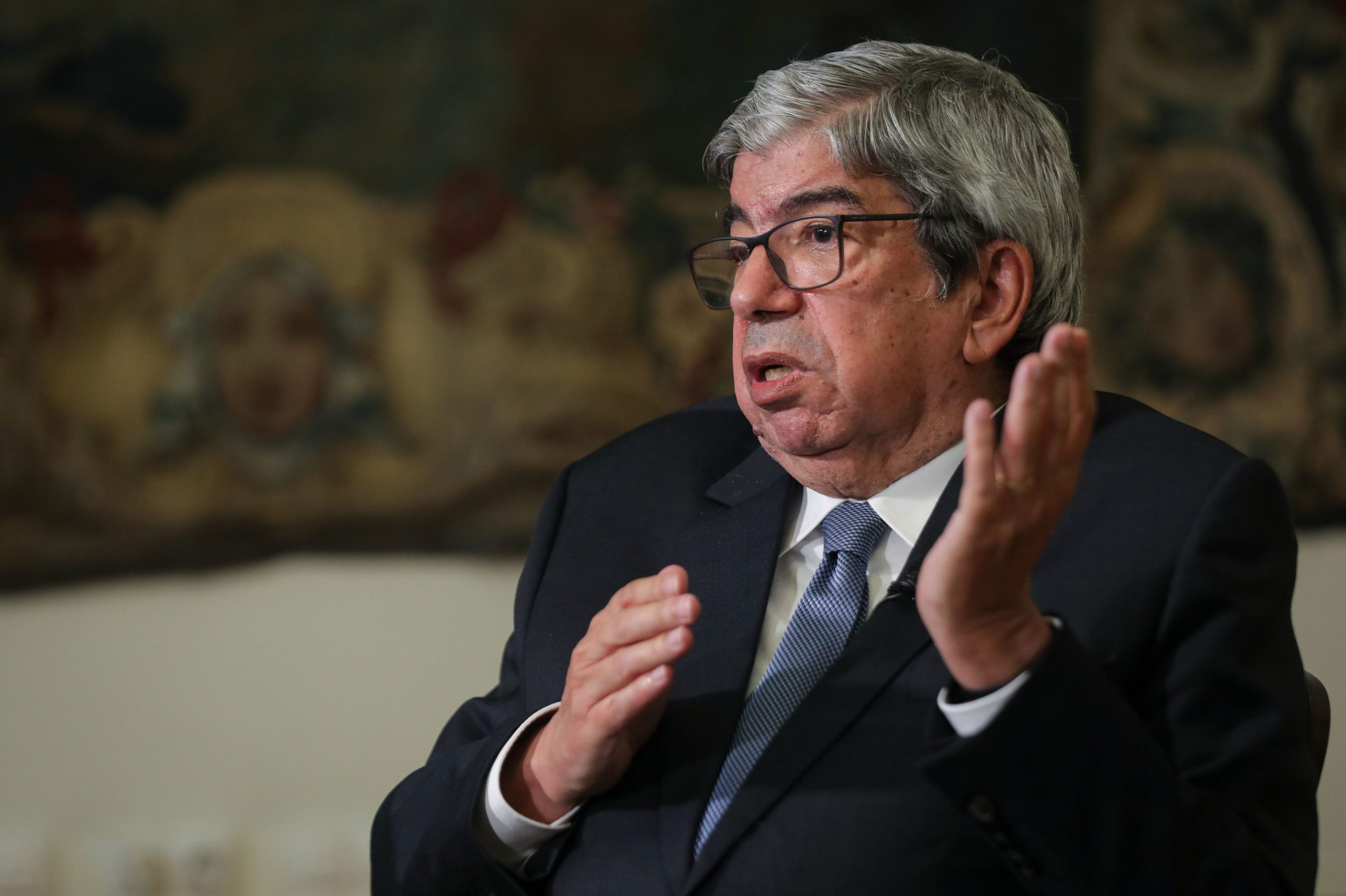Ferro pede unidade no “mundo livre” face às ameaças dos regimes autoritários