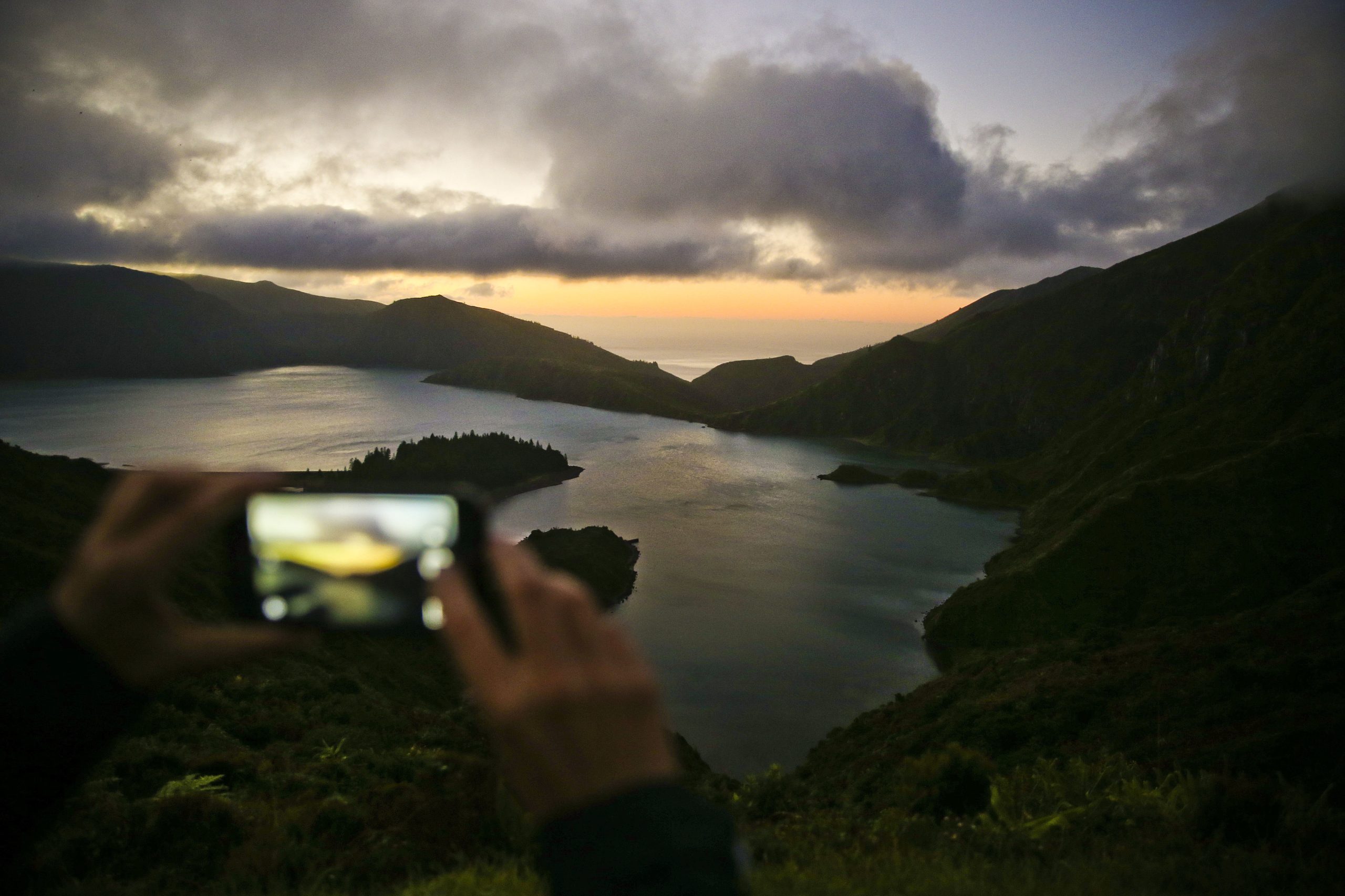 Lagoa do Fogo nos Açores visitada entre junho e setembro por 52 mil pessoas via ‘shuttle’