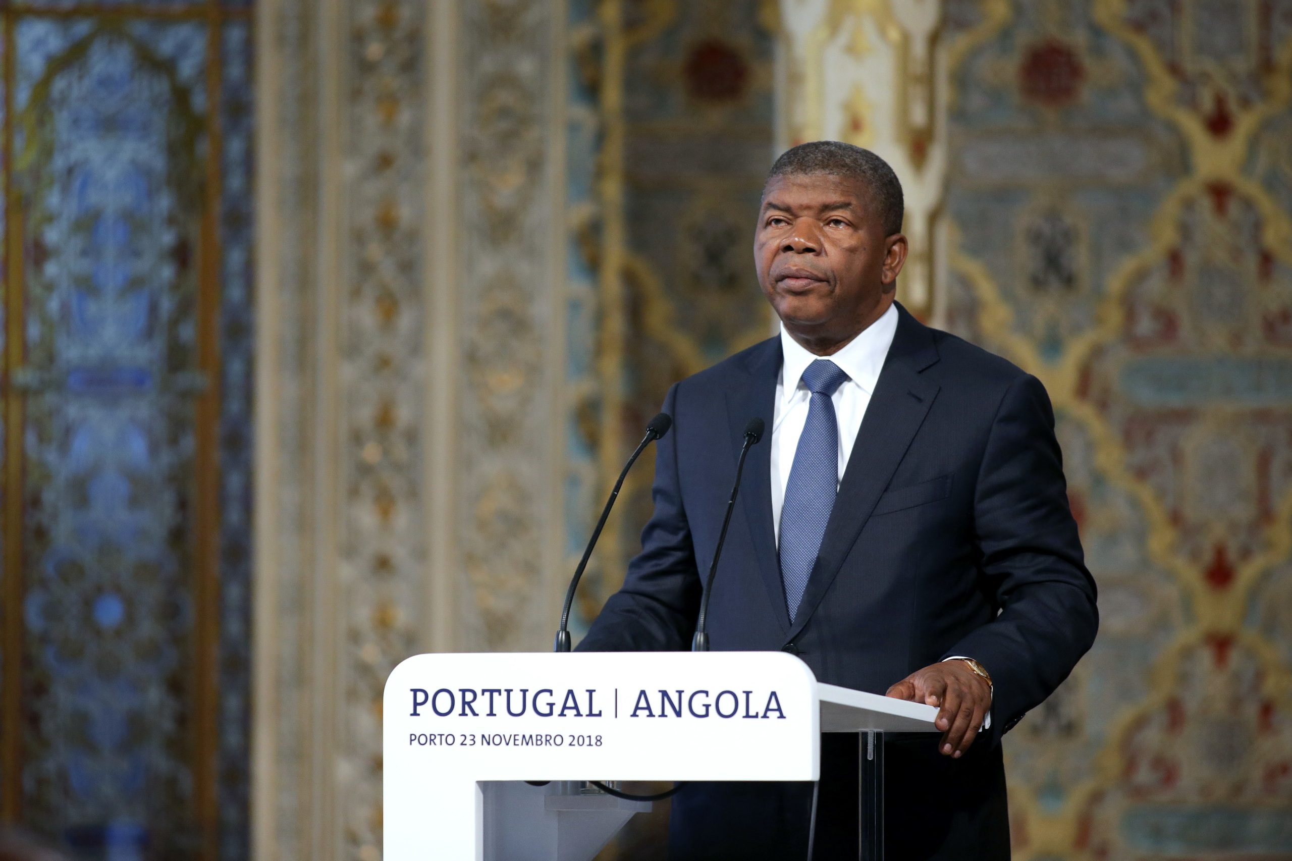 Presidente de Angola espera continuar a contar com linhas de crédito portuguesas