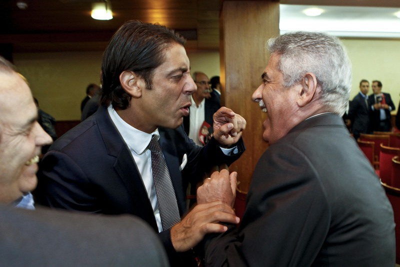 Maioria defende a demissão de Vieira — mas também de Rui Costa e da direção do Benfica