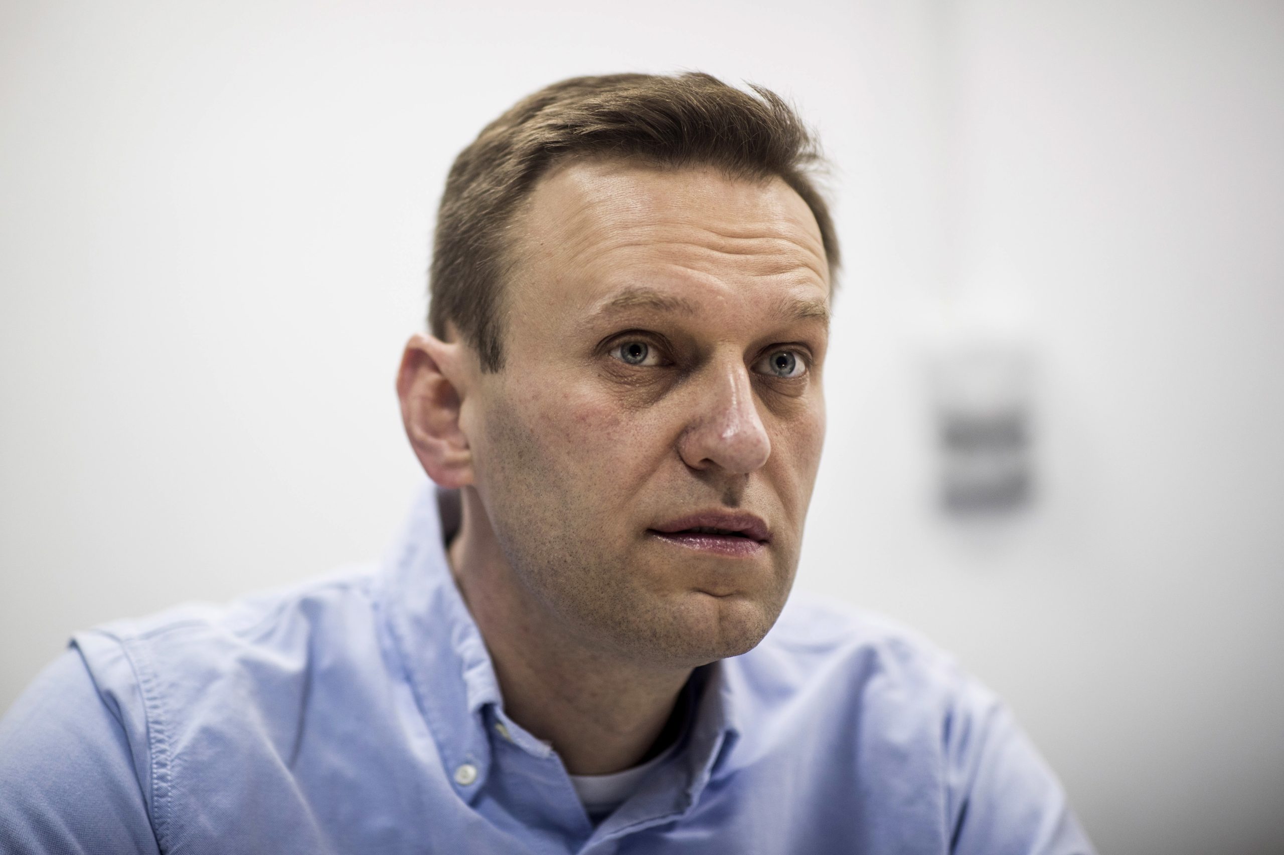 Opositor russo Alexei Navalny detido à porta de casa