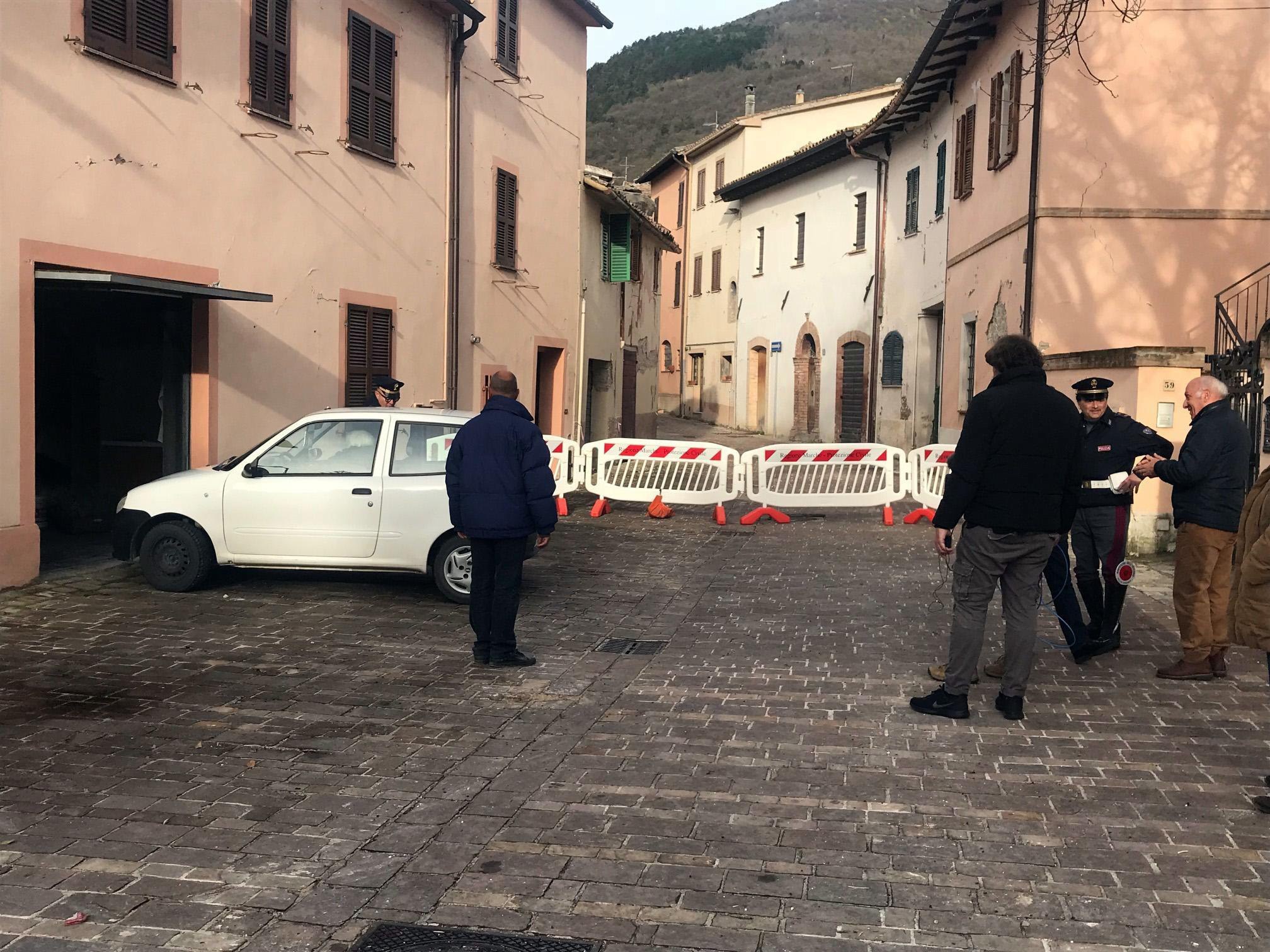 Sismo no centro de Itália causa danos ligeiros e encerramentos de escolas