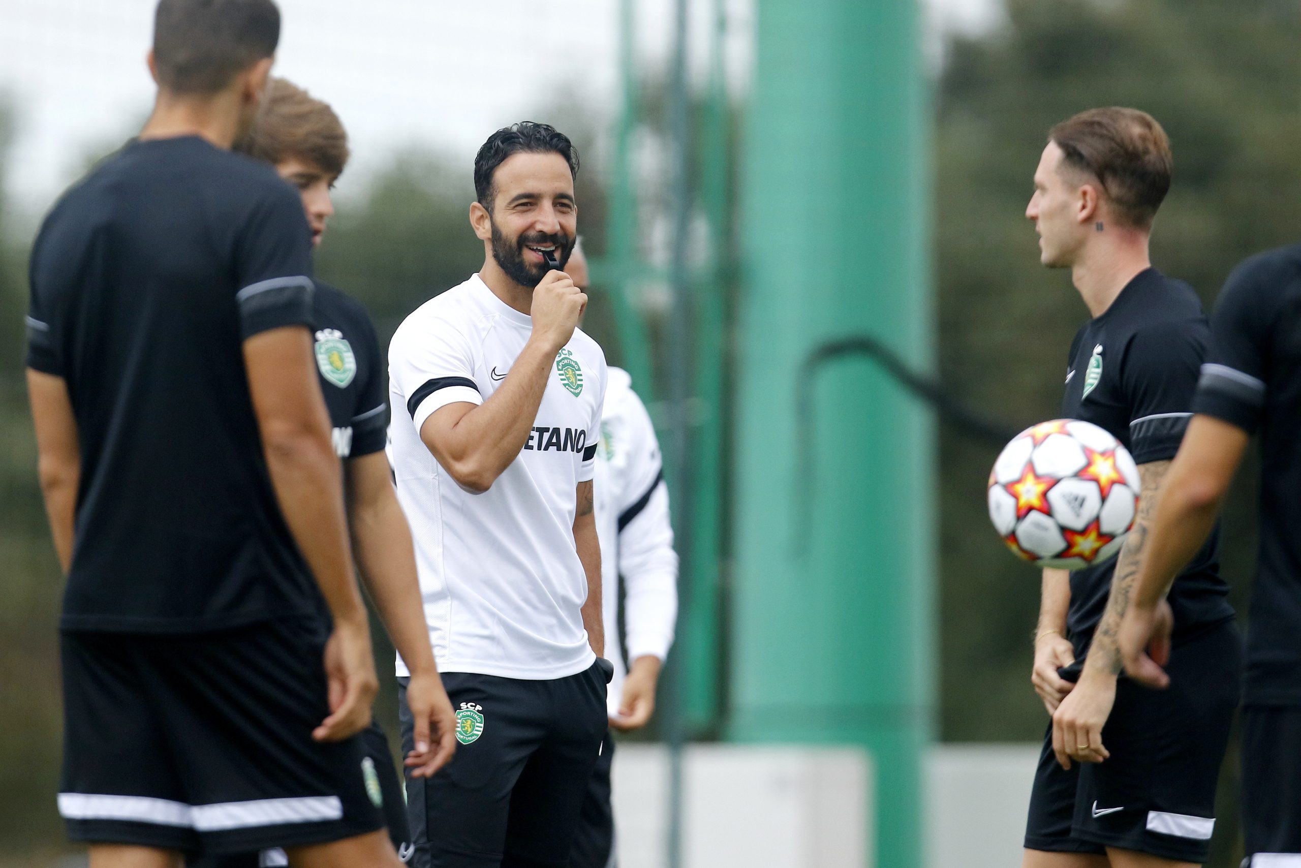 Rúben Amorim garante equipa preparada para reagir no Estoril à derrota com Ajax