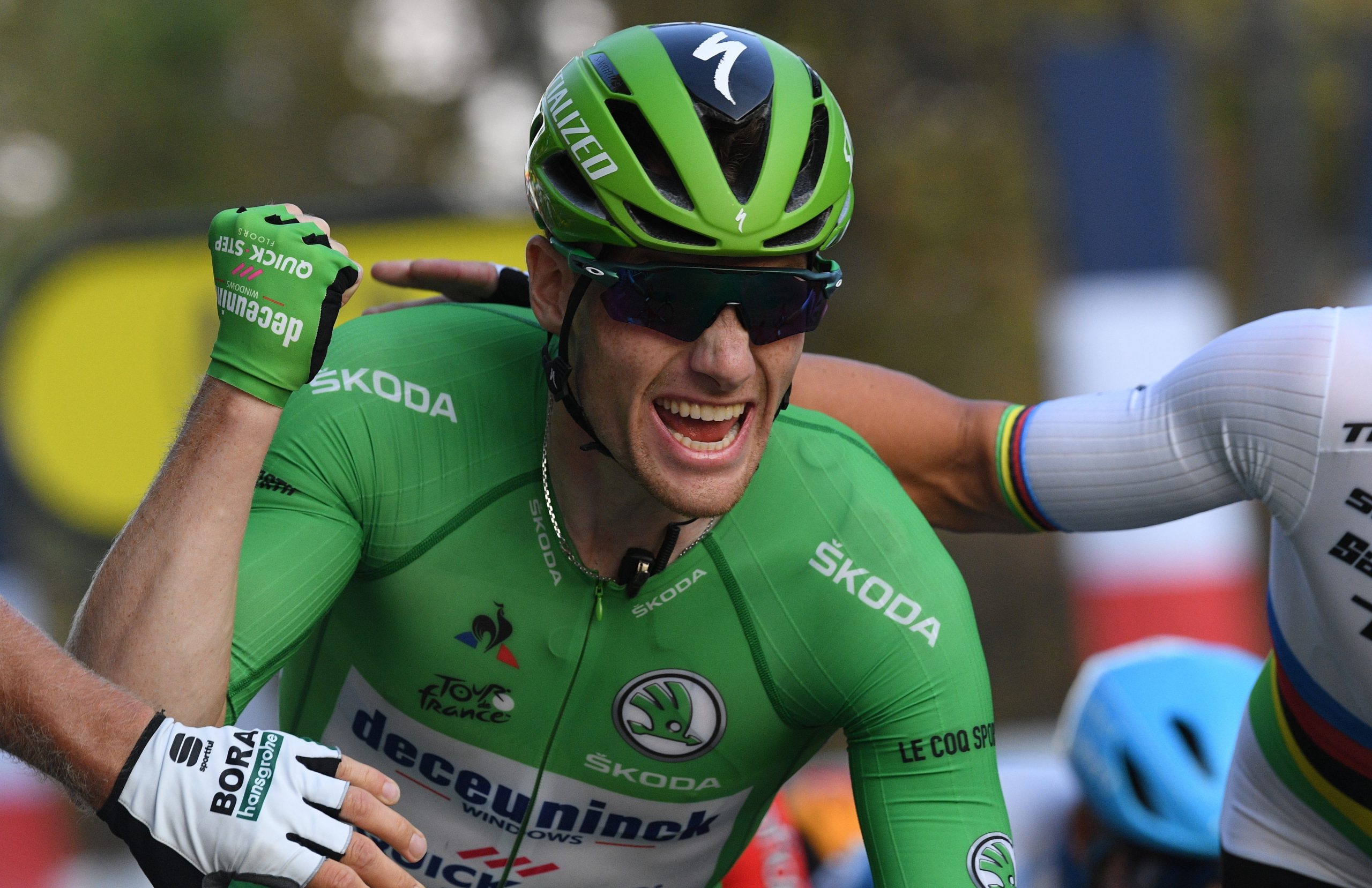 Sam Bennett vence quarta etapa da Volta a Espanha ao ‘sprint’, Primoz Roglic segue líder