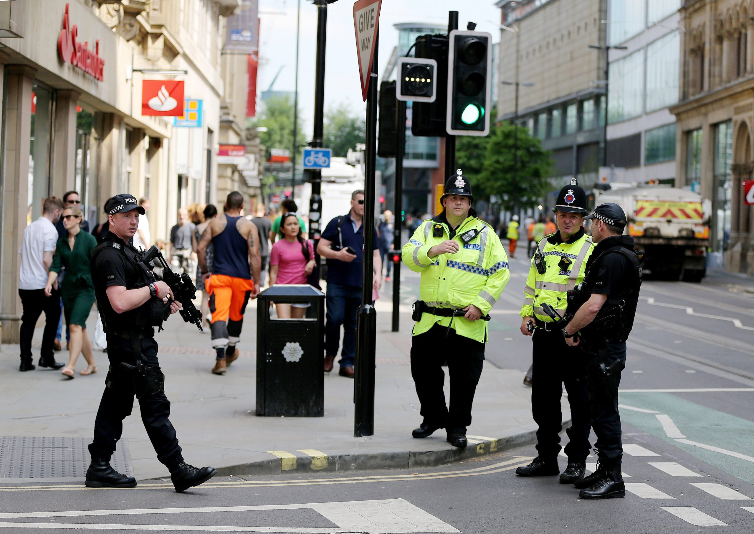 Ataque em Manchester: 17 feridos ainda nos cuidados intensivos