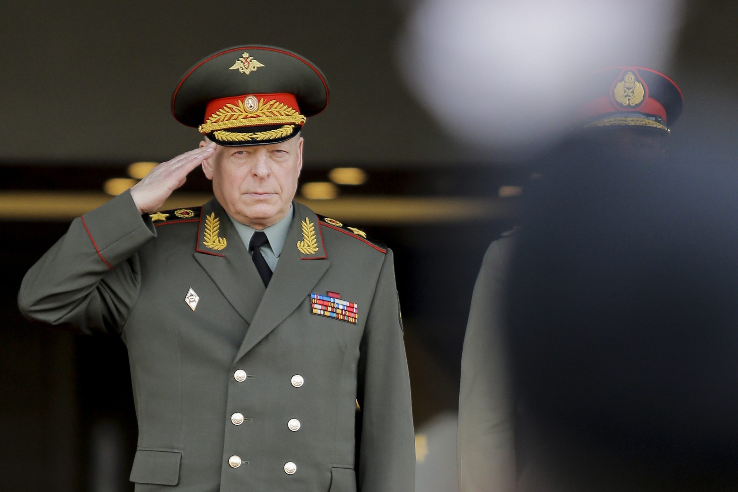 Líder militar sul-africano em Moscovo dias após acusação de envio de armas para Rússia