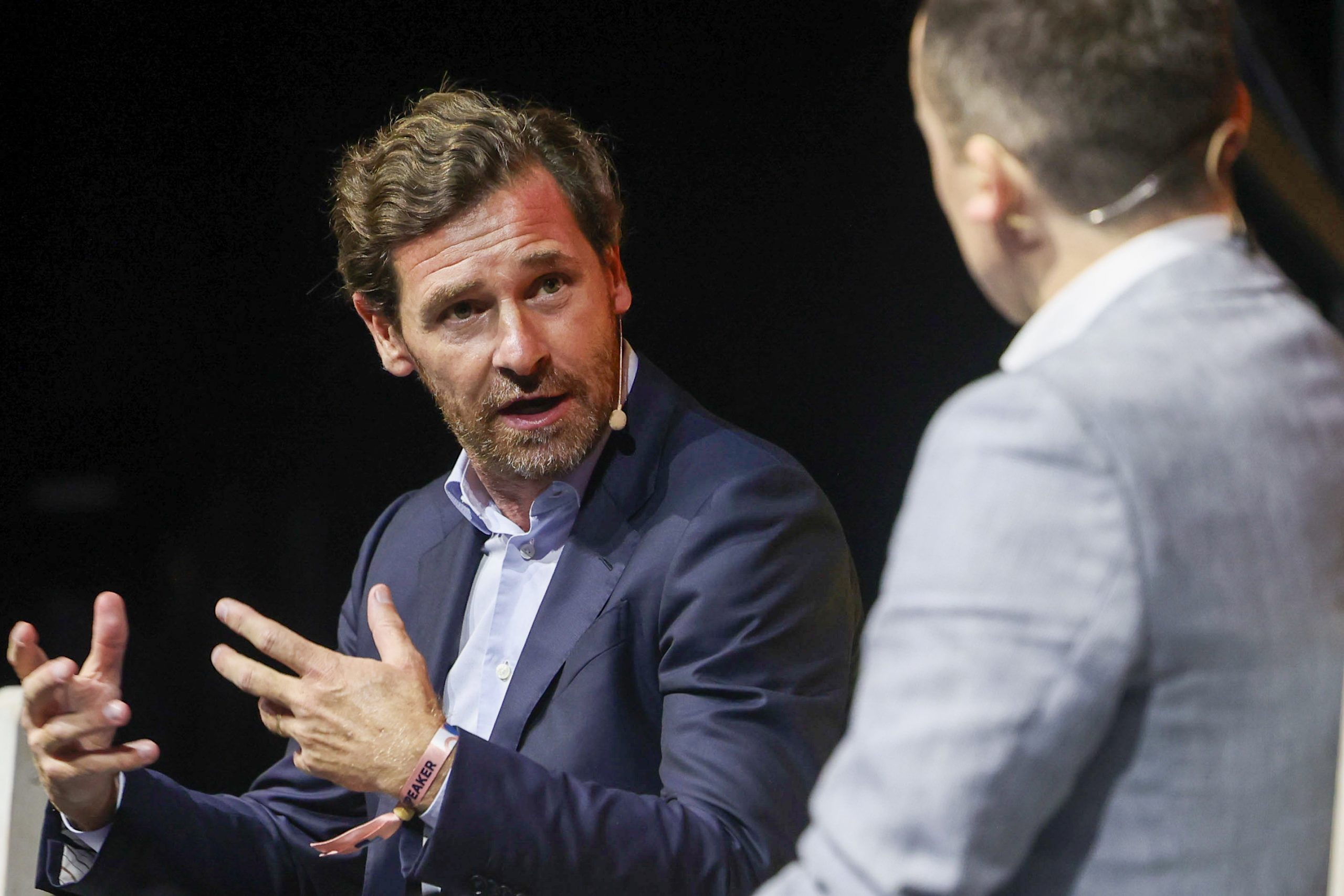 Villas-Boas sente-se obrigado a avançar para o FC Porto, mas com passos seguros